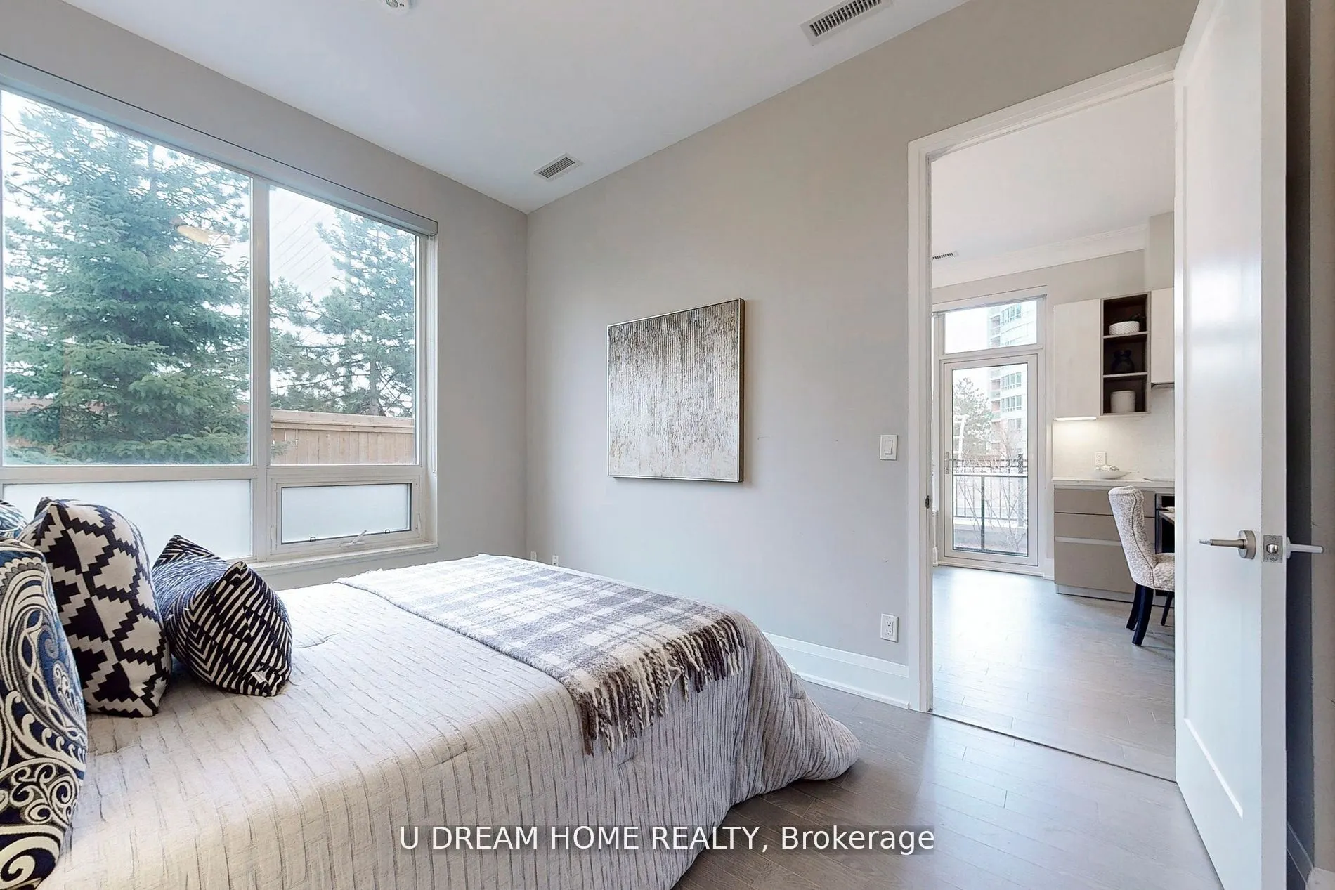 398 Highway 7 E, #106