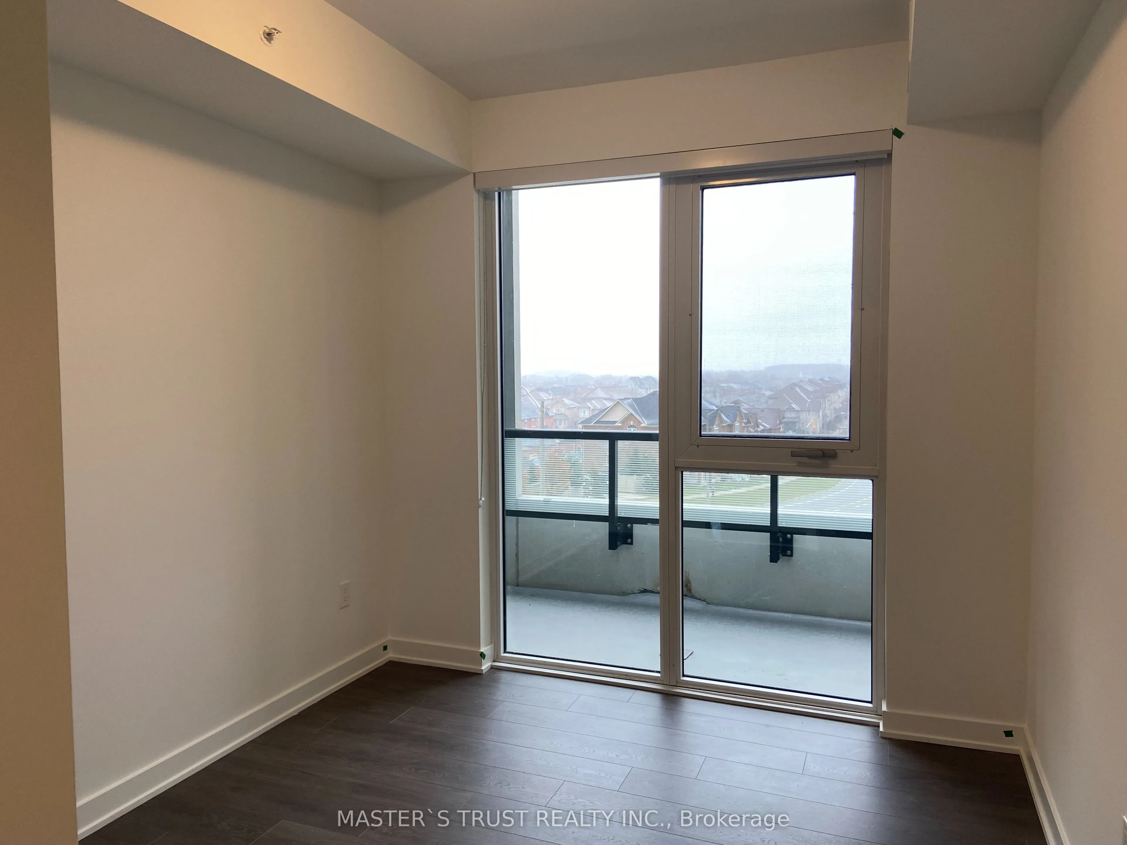 85 Oneida Crescent, #509