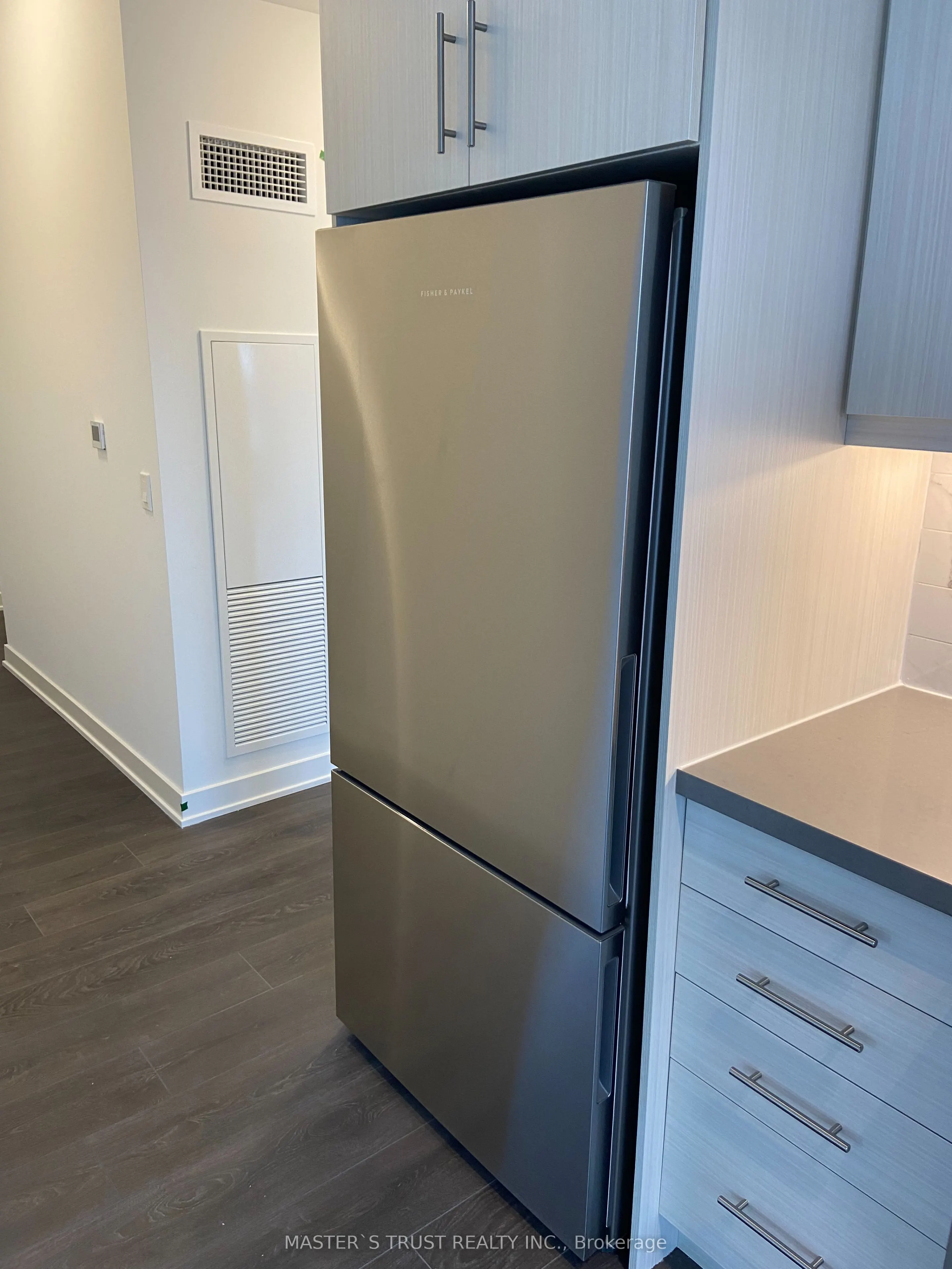 85 Oneida Crescent, #509