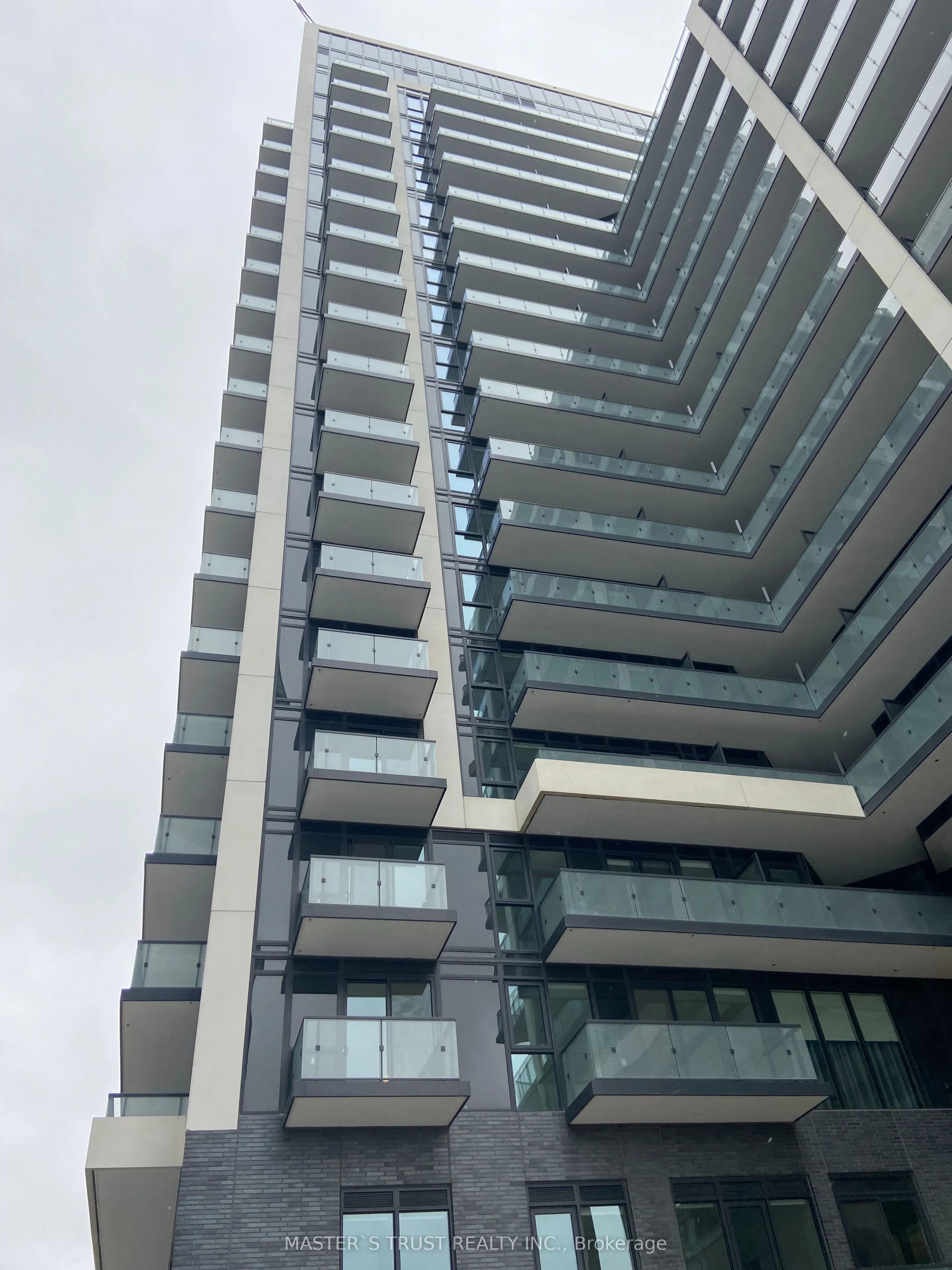 85 Oneida Crescent, #509