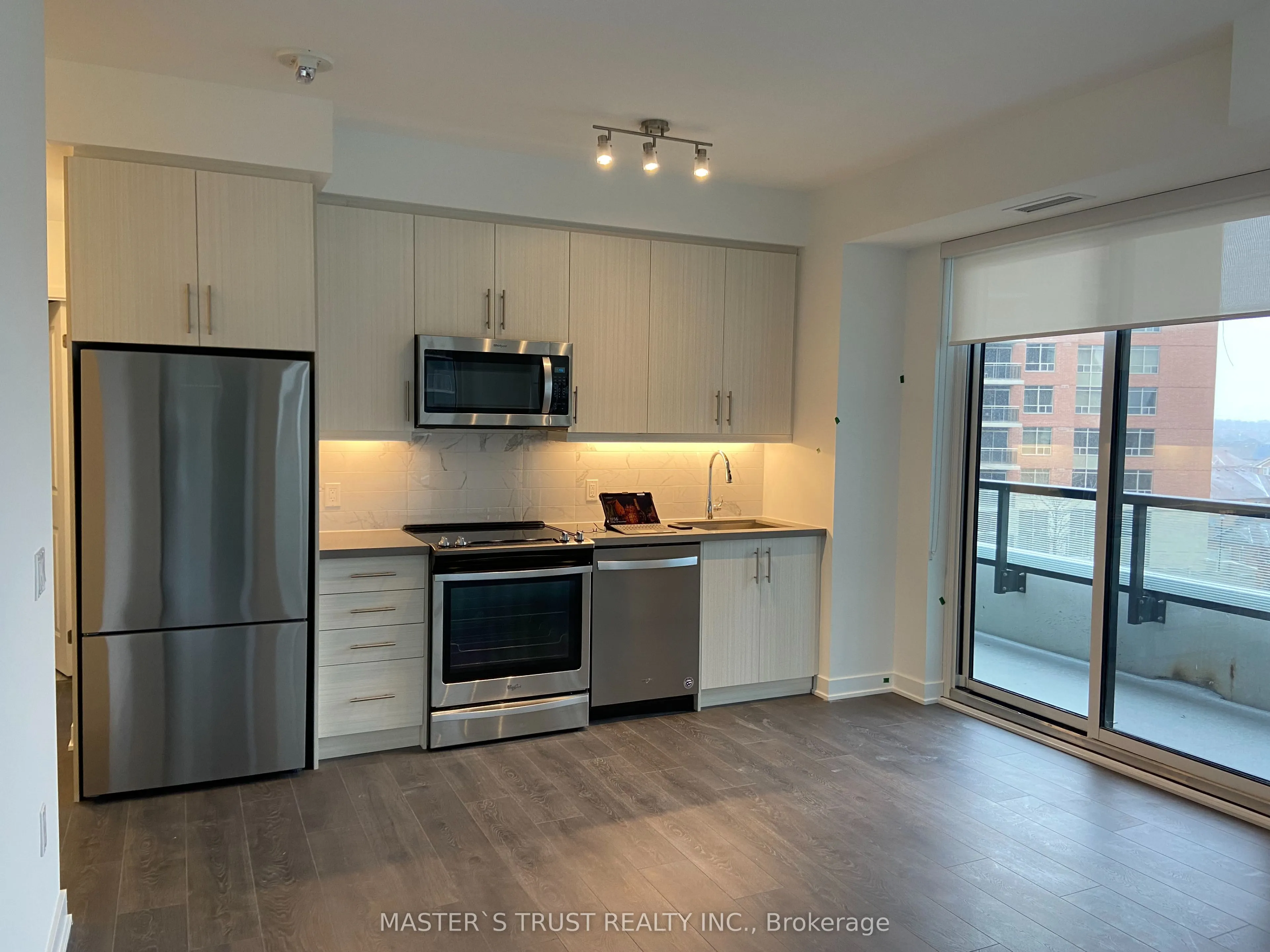 85 Oneida Crescent, #509