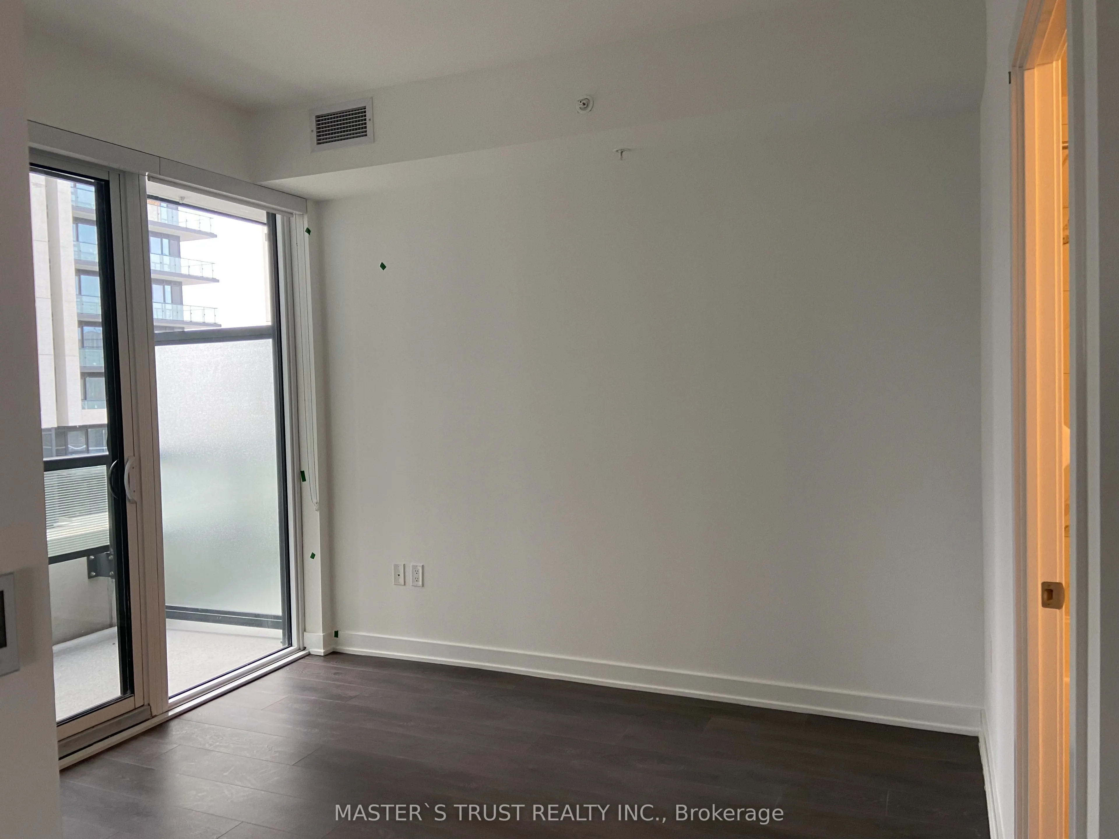 85 Oneida Crescent, #509