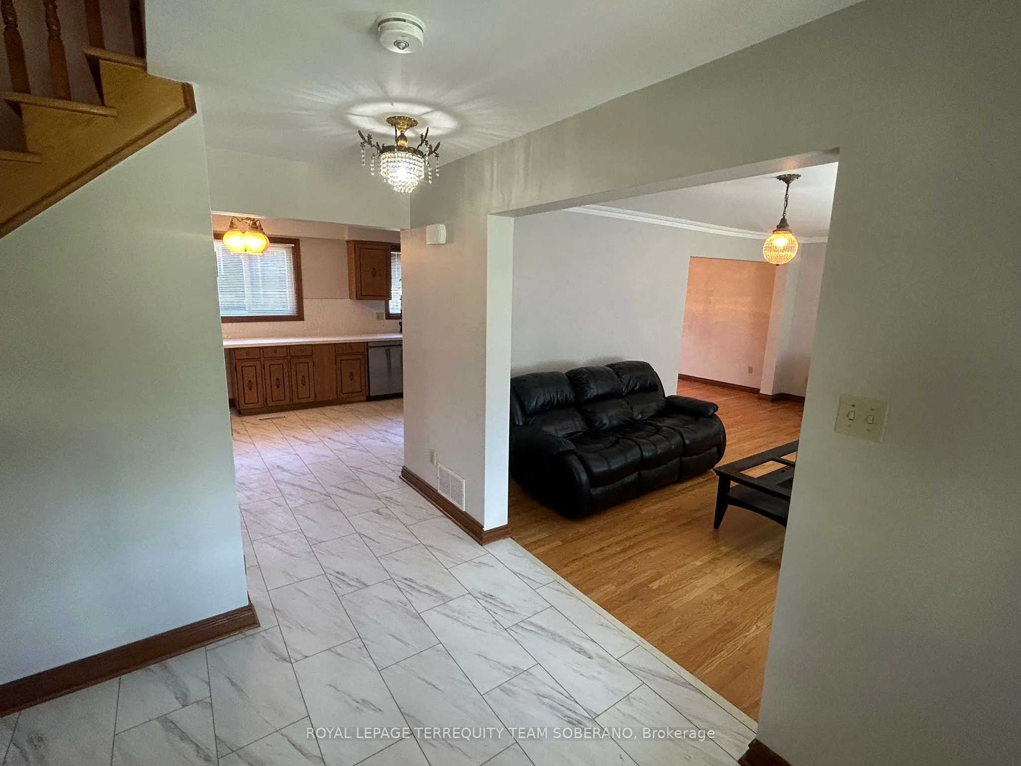 10 Moonstone Place, #Upper