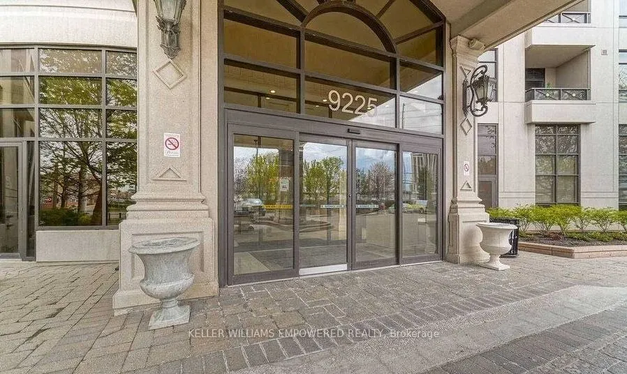 9225 Jane Street, #901