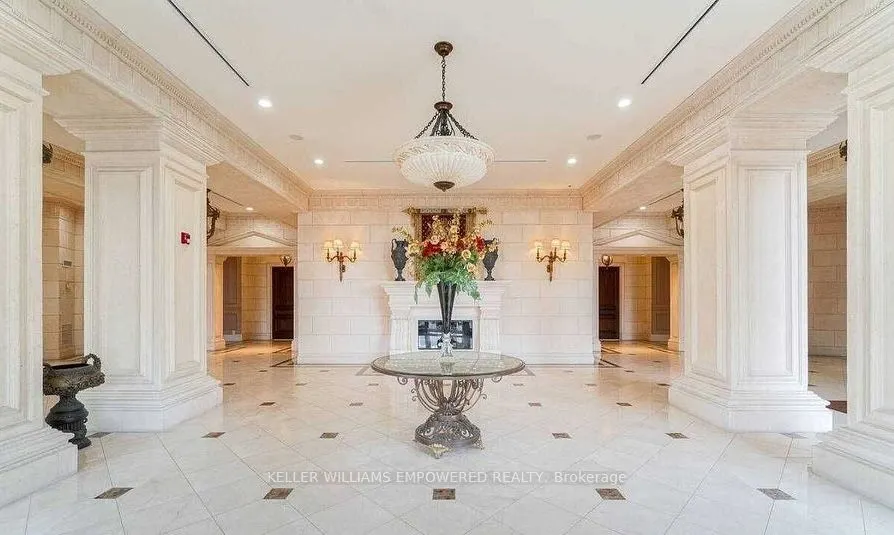9225 Jane Street, #901