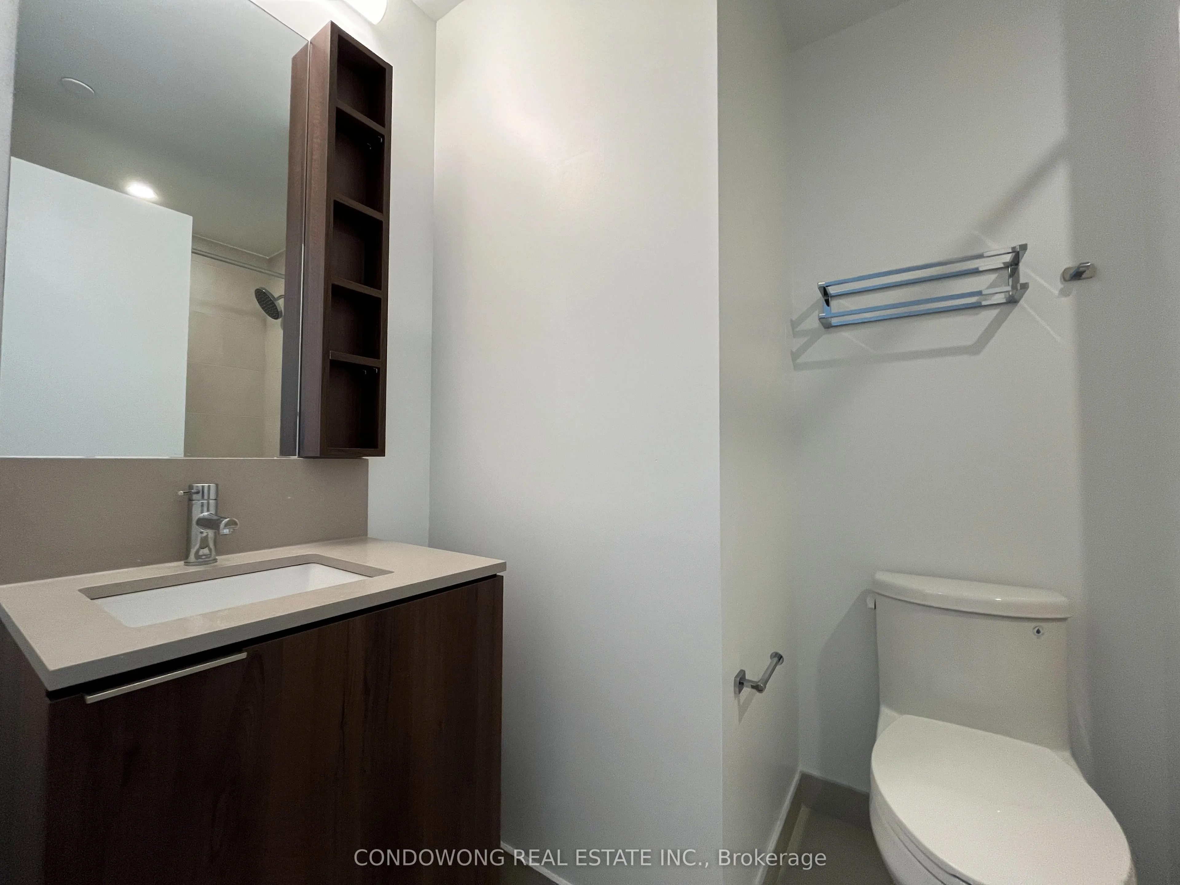 1000 Portage Parkway, #2506