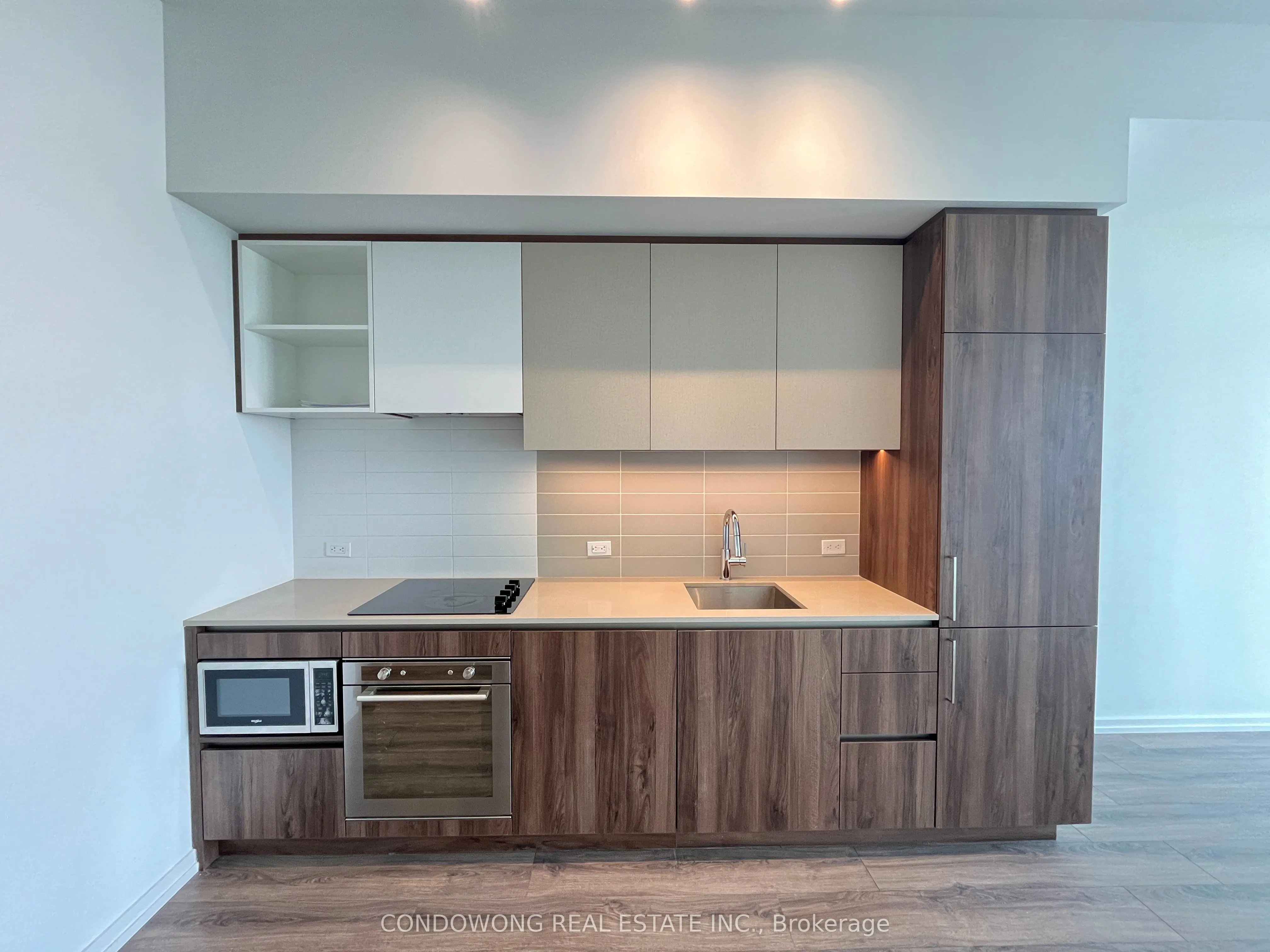 1000 Portage Parkway, #2506