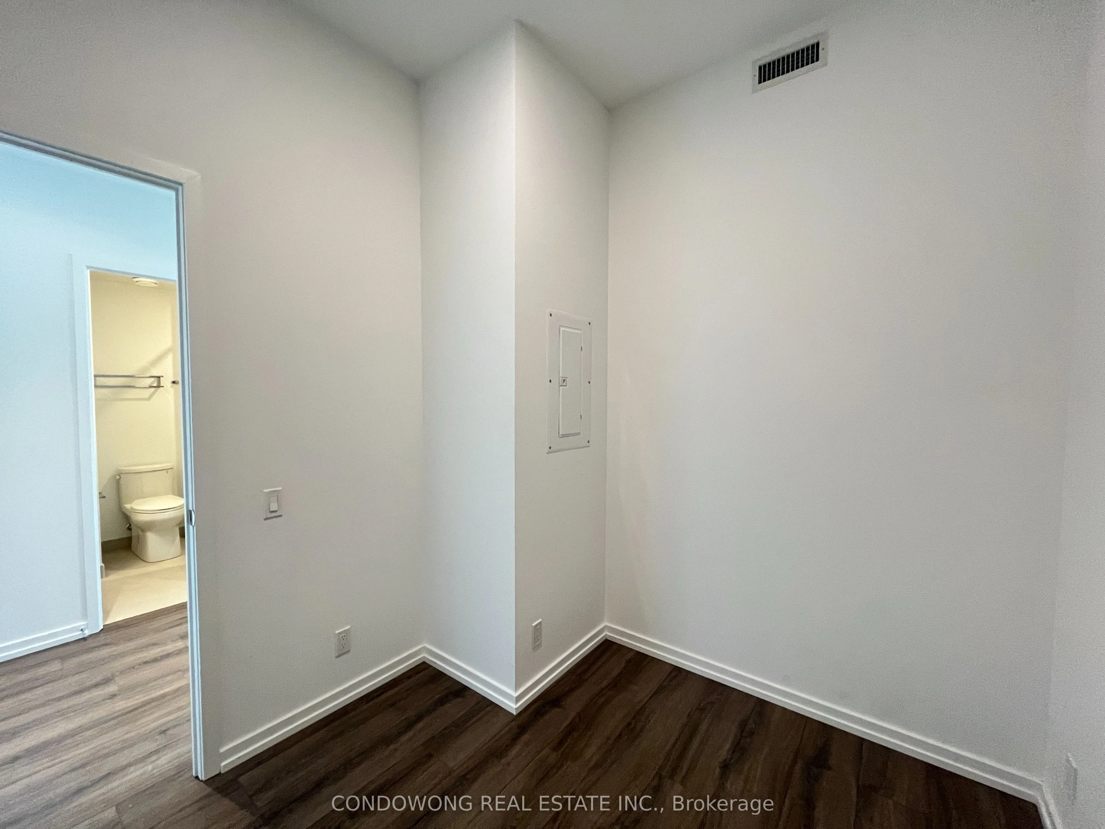 1000 Portage Parkway, #2506