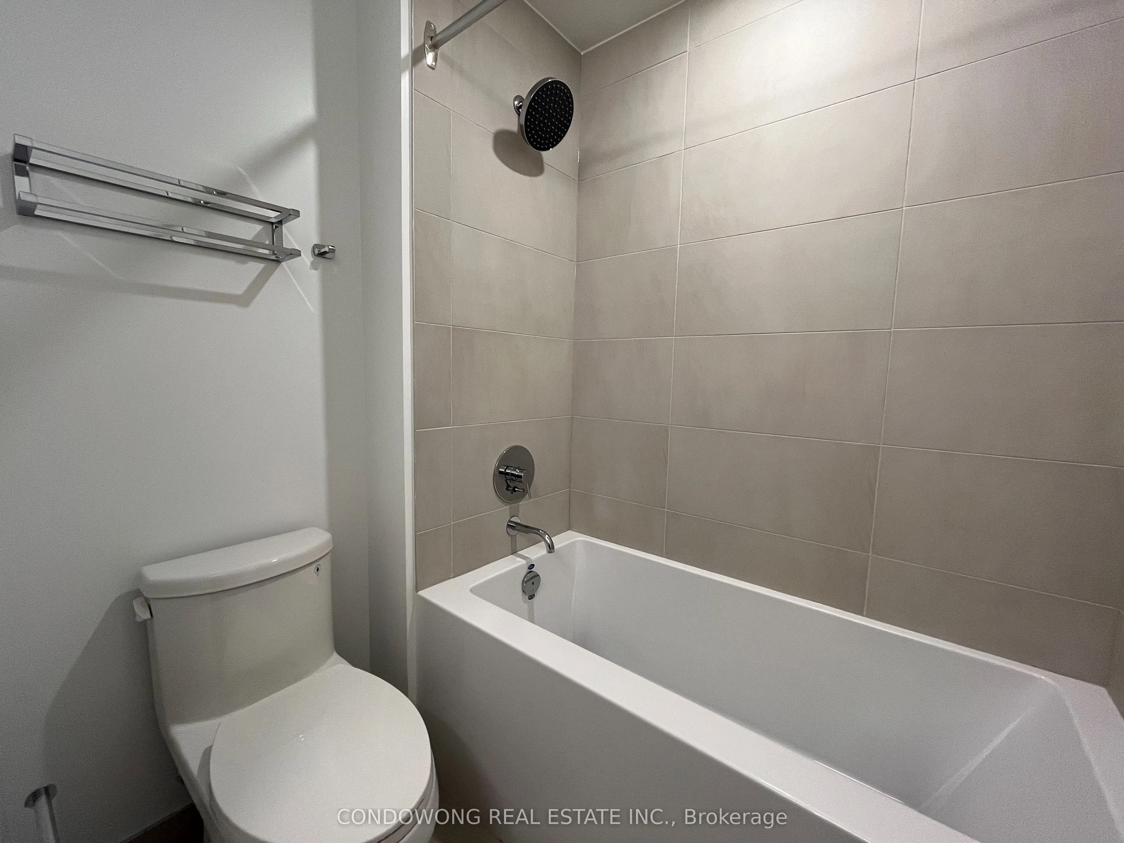 1000 Portage Parkway, #2506