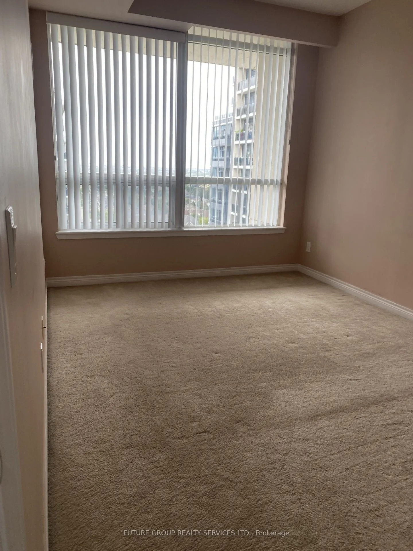 60 Disera Drive, #1408
