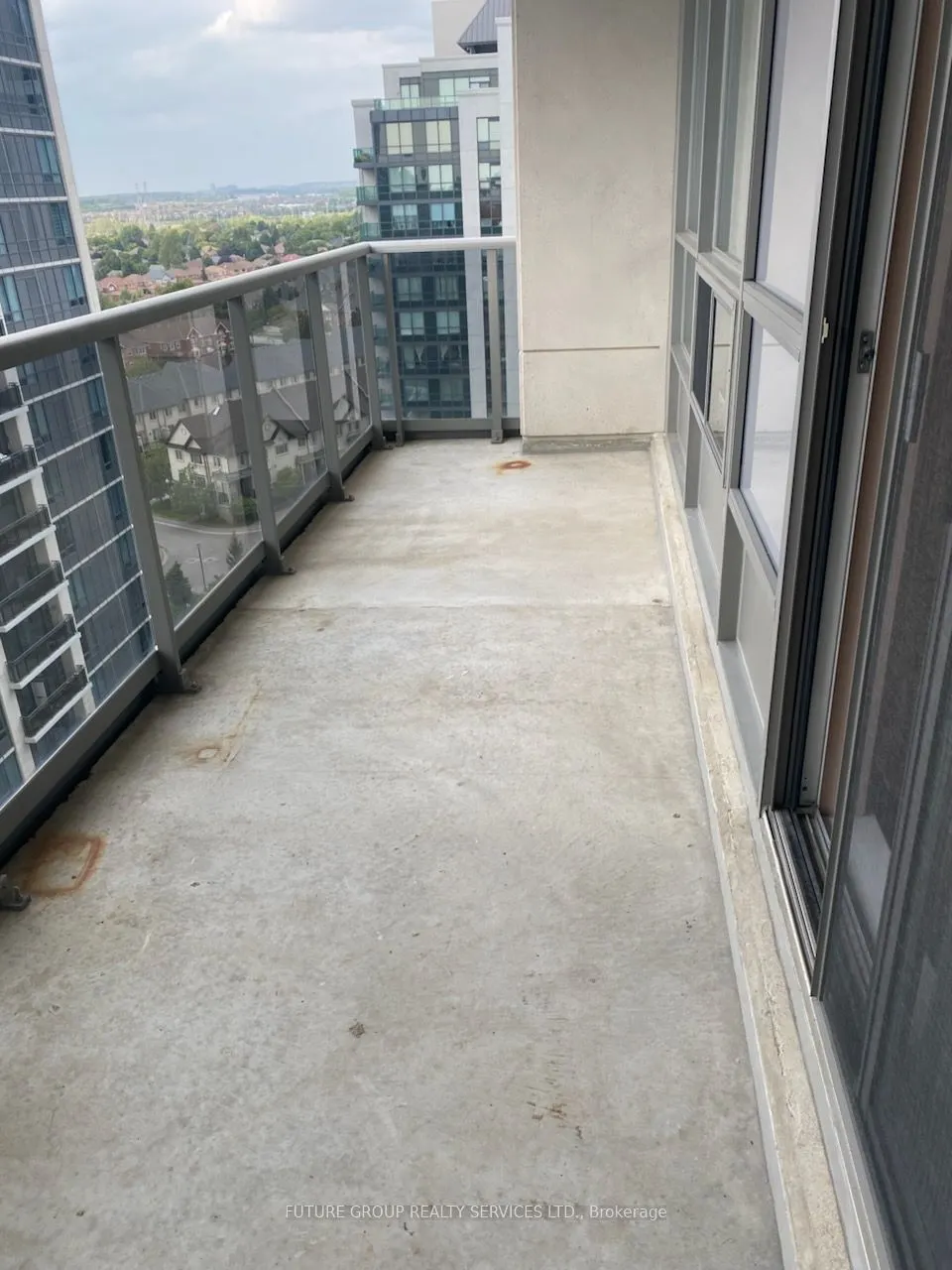 60 Disera Drive, #1408