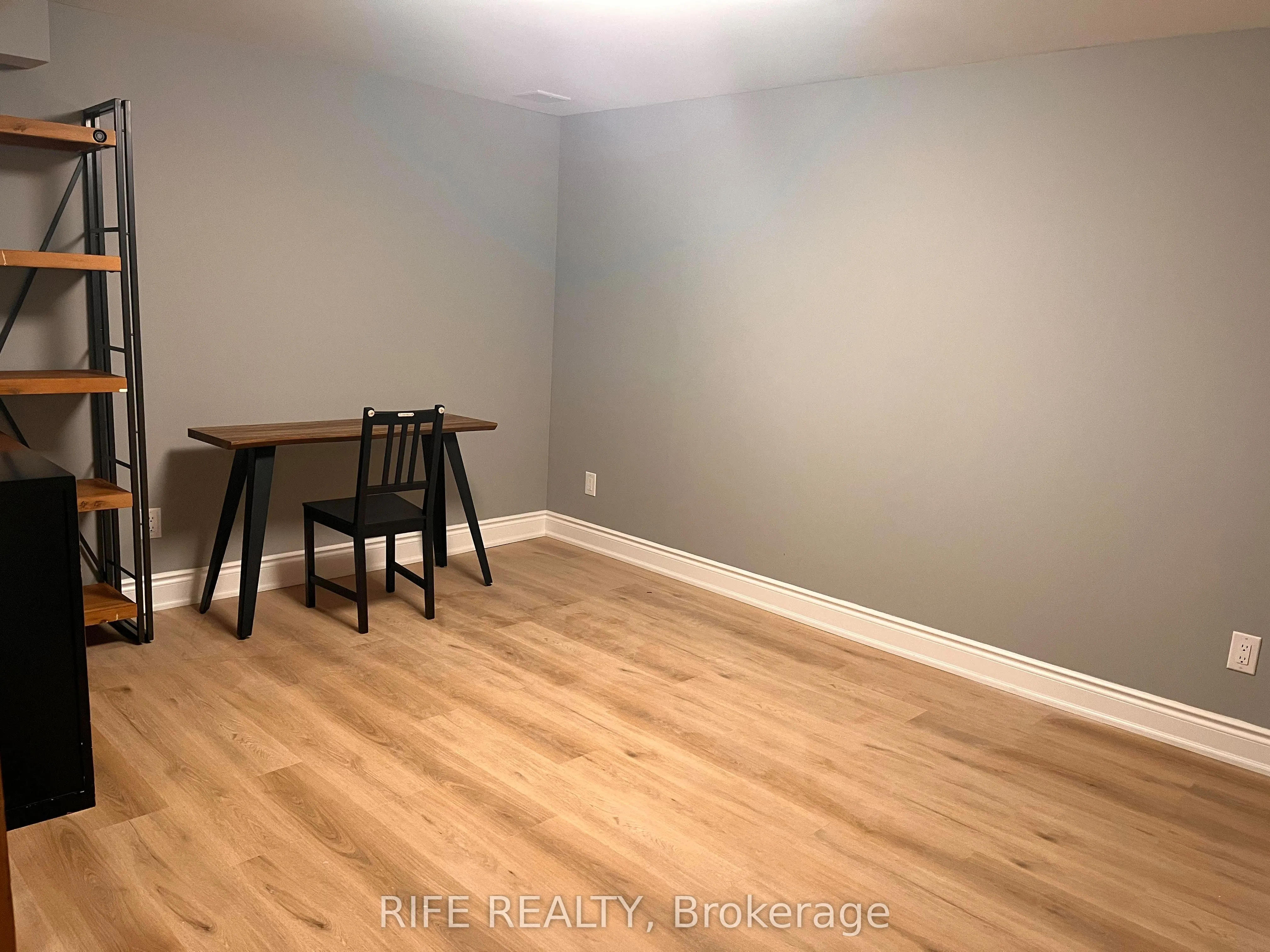 59 Barrington Crescent, #Bsmt
