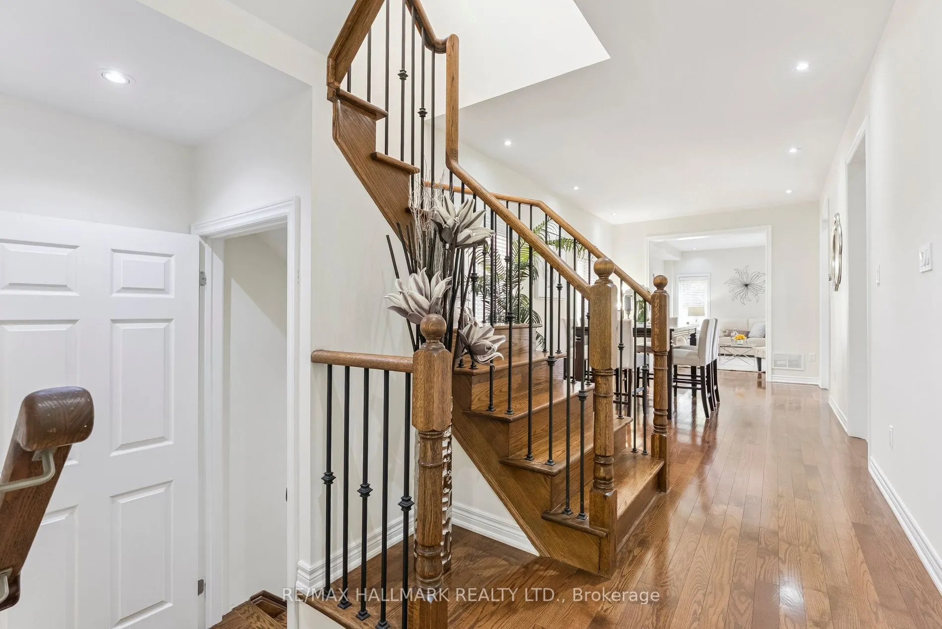 73 Lauderdale Drive