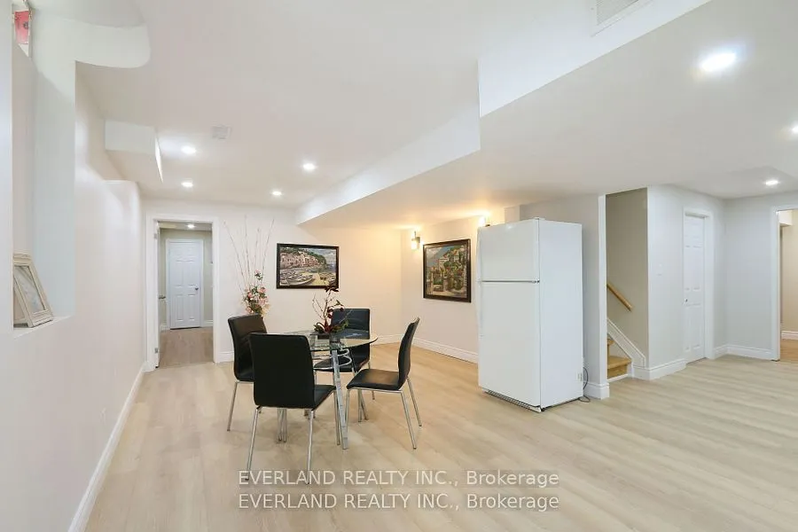 38 Kimberly Court, #Basement