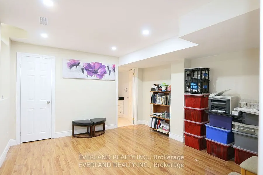 38 Kimberly Court, #Basement