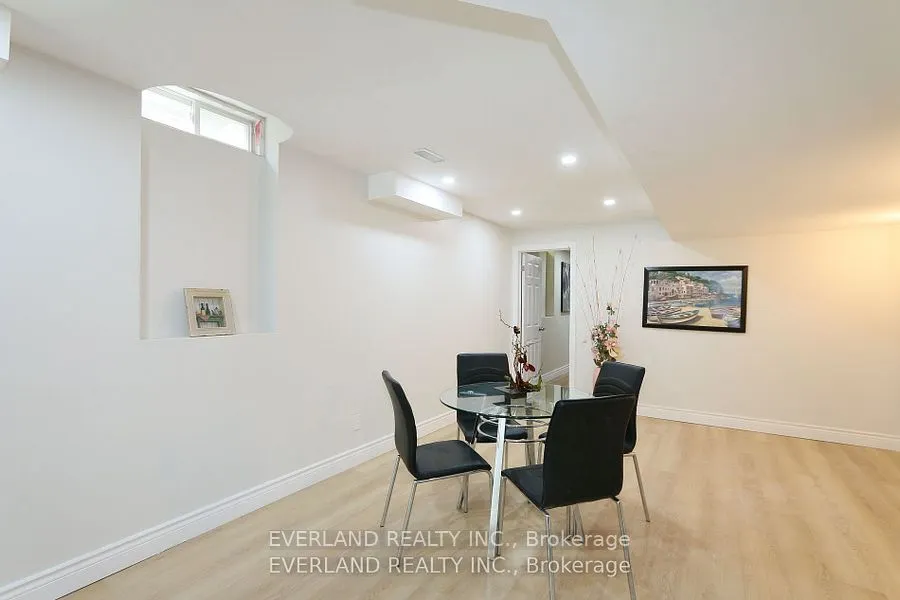 38 Kimberly Court, #Basement