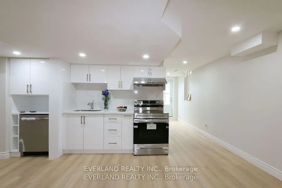 38 Kimberly Court, #Basement