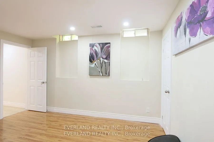 38 Kimberly Court, #Basement