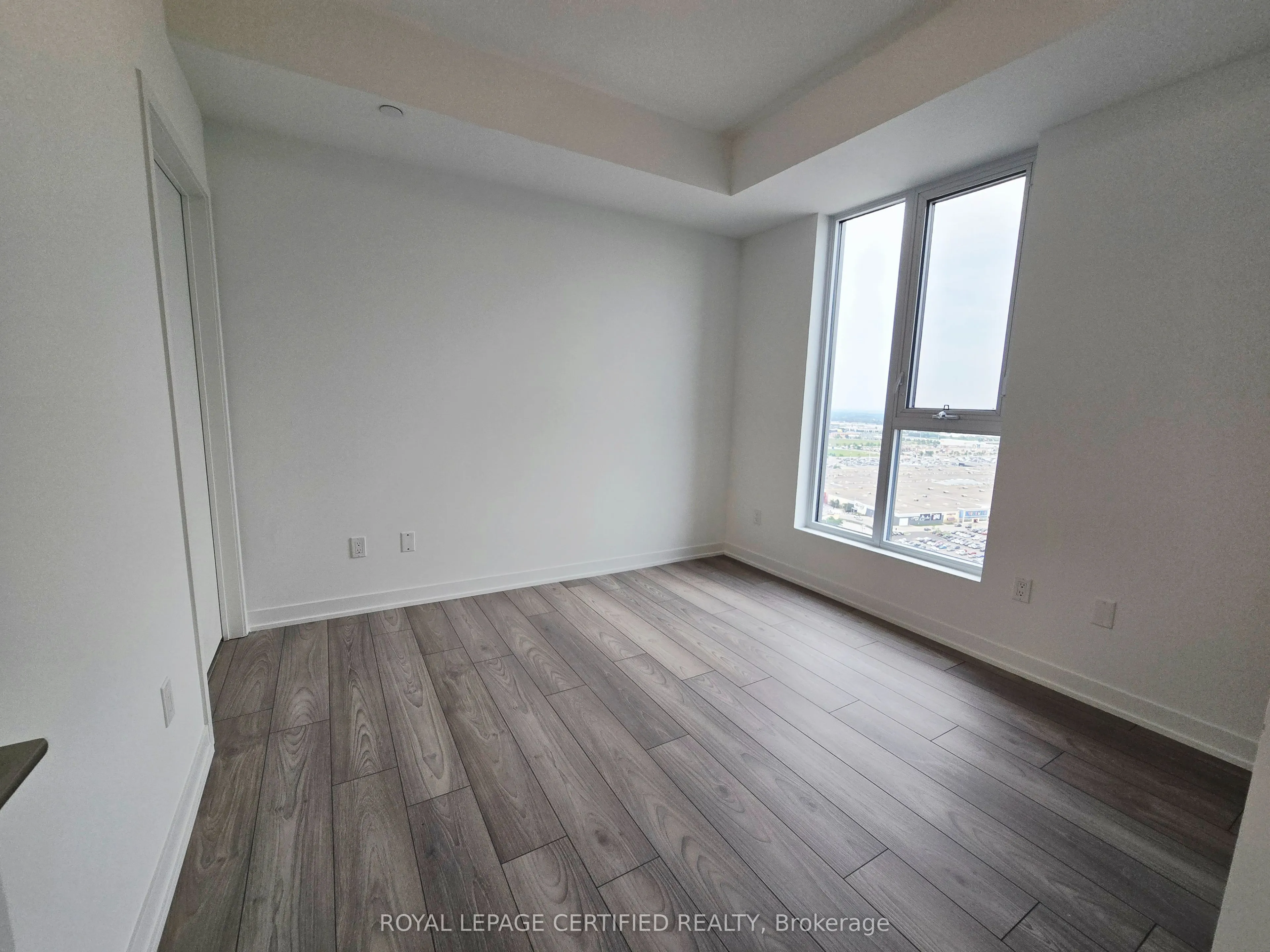 10 Abeja Street, #2609