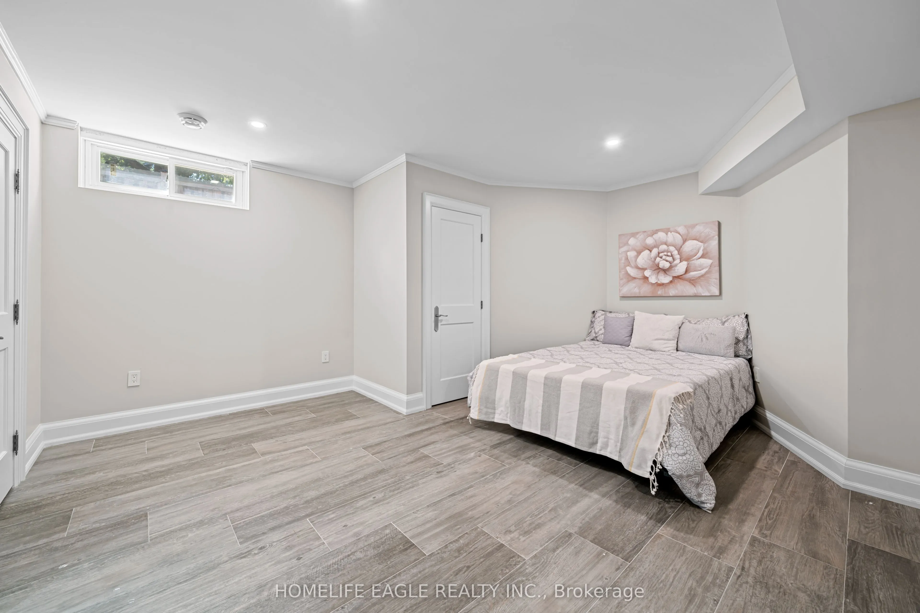 31 Modesto Gardens