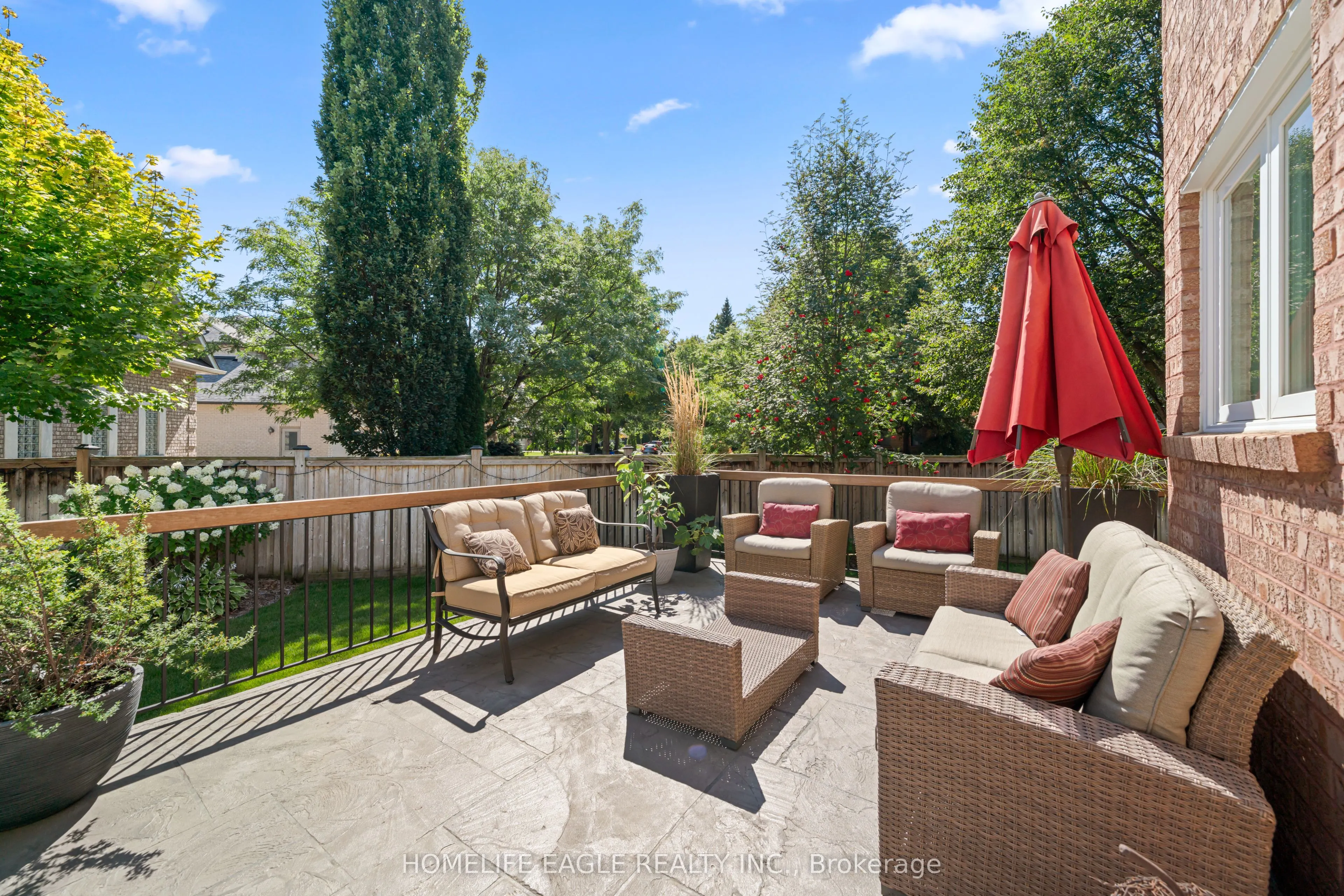 31 Modesto Gardens