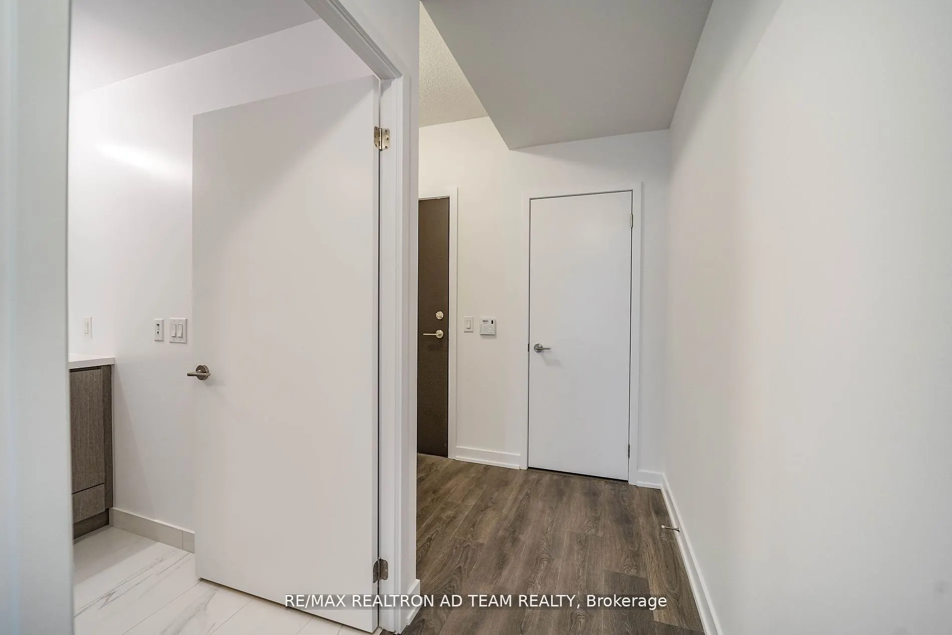38 Honeycrisp Crescent, #1017