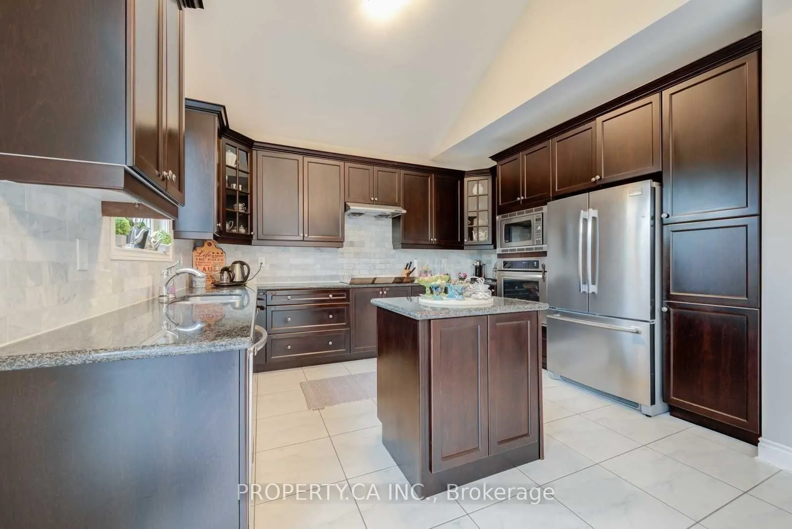 552 Valley Vista Drive