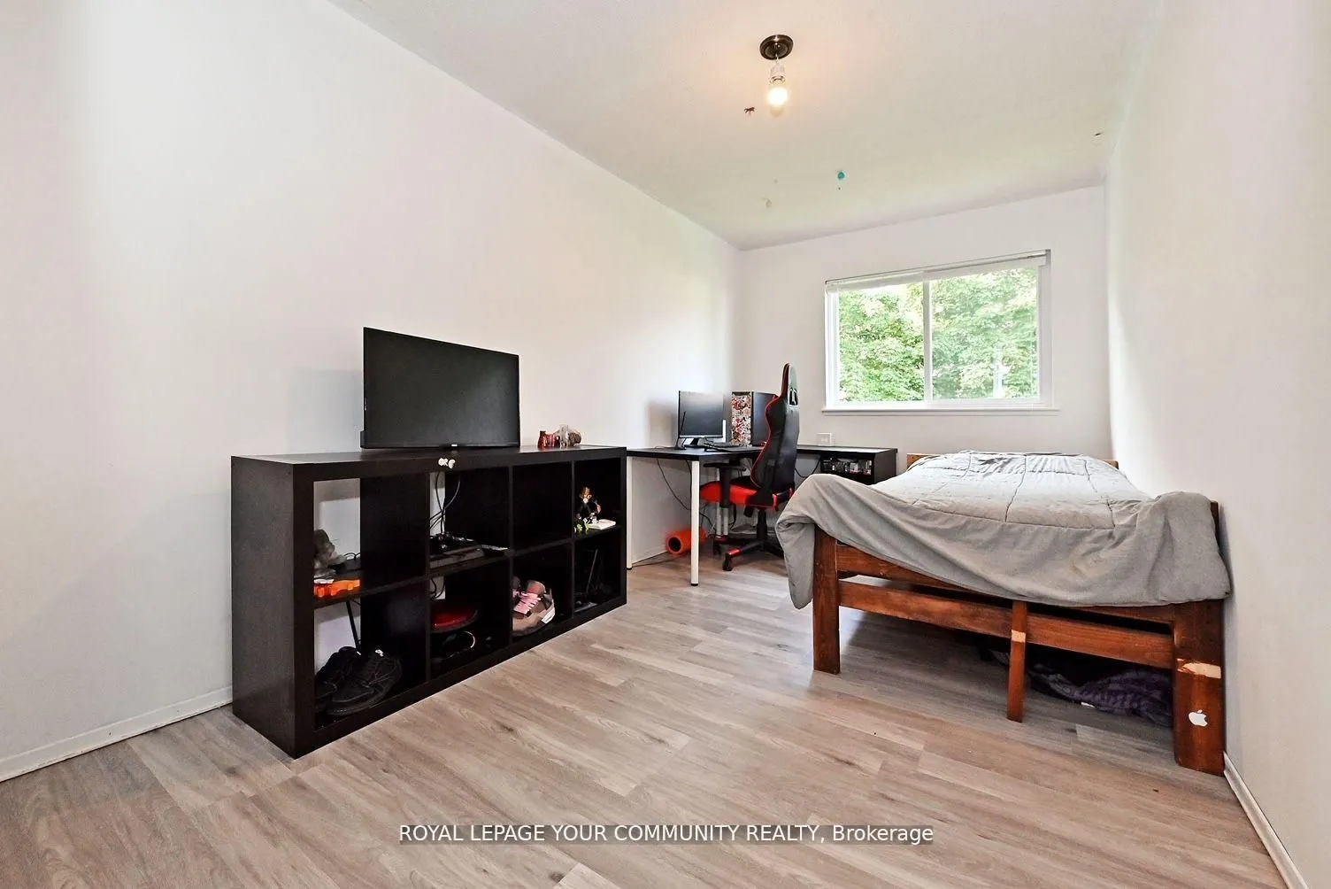 304 Maciver Boulevard, #11