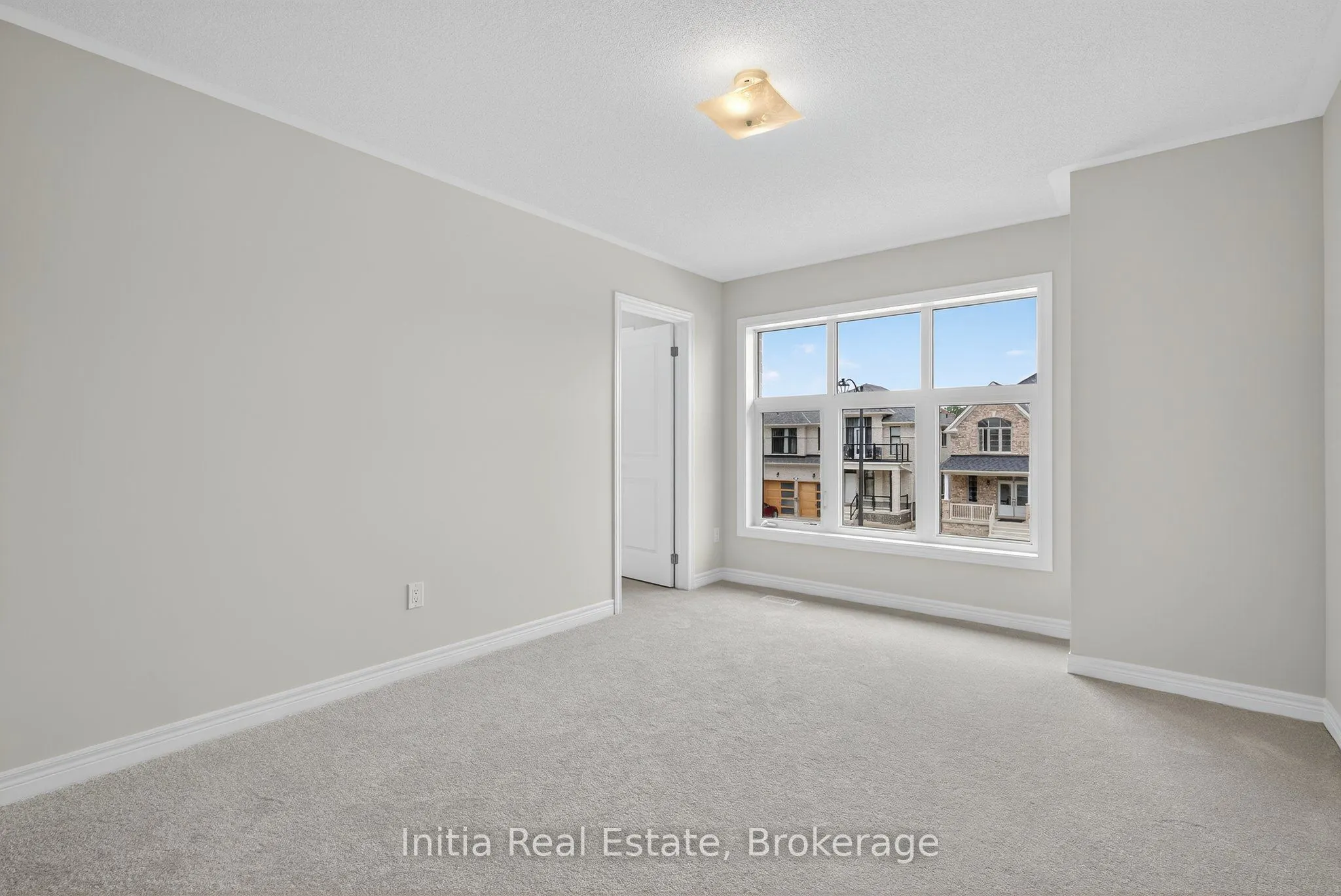 1474 Davis Loop Circle