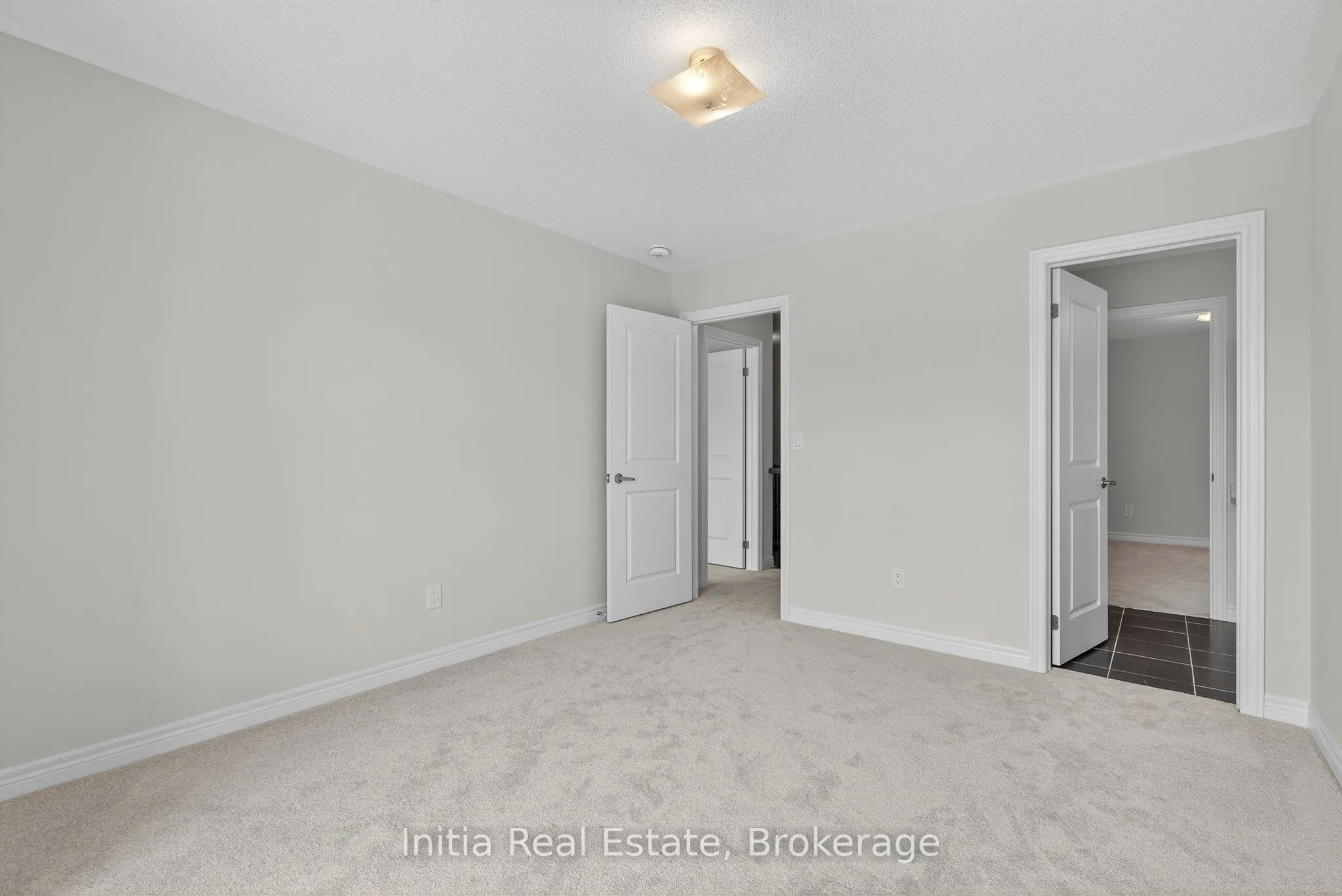 1474 Davis Loop Circle