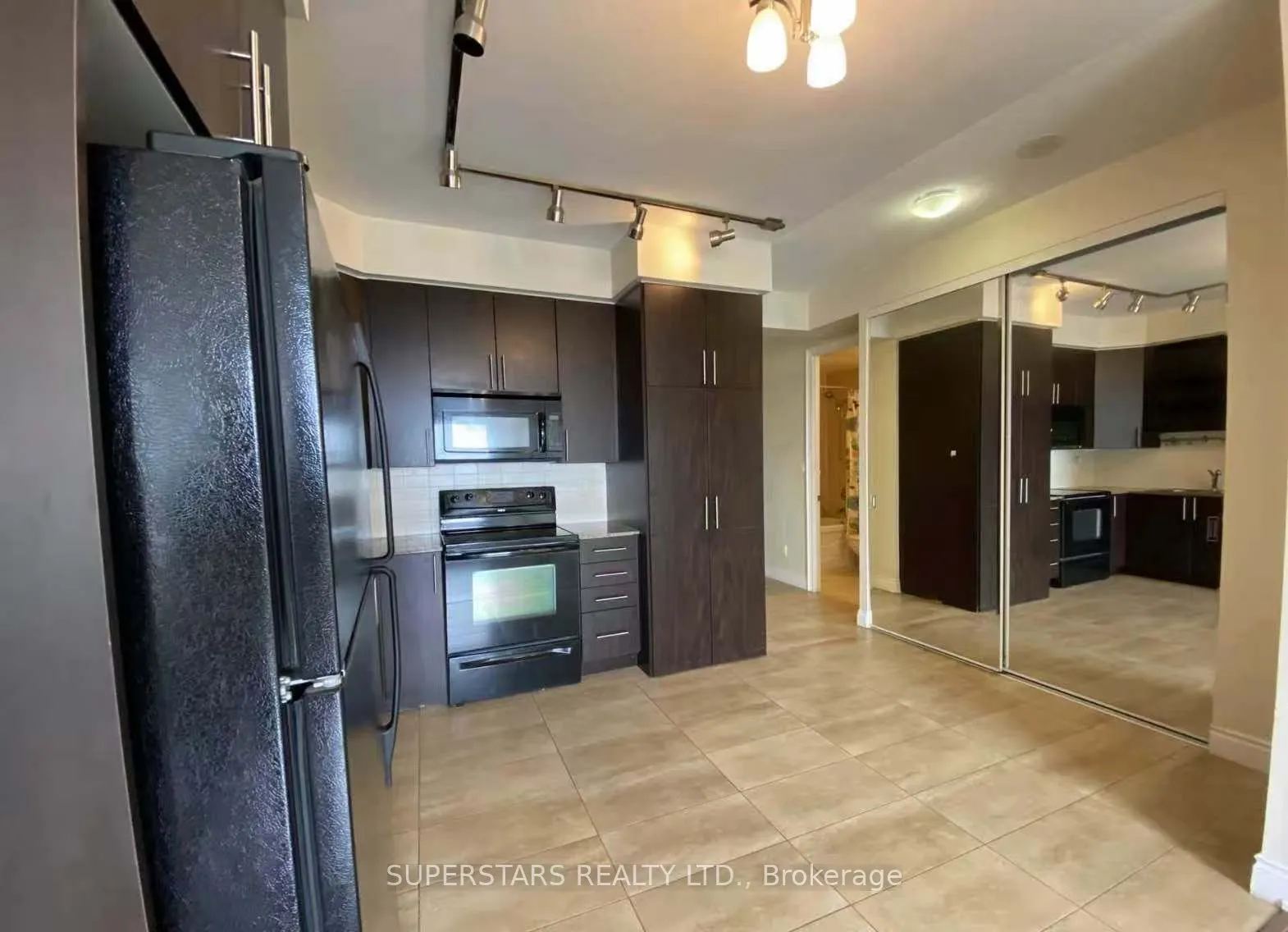 60 Town Centre Boulevard S, #1702