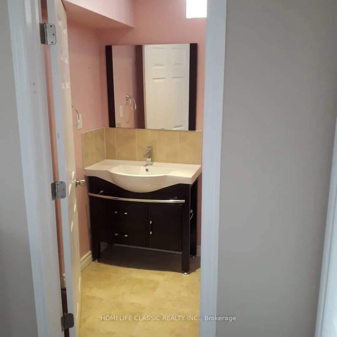 89 Estrella Crescent, #B