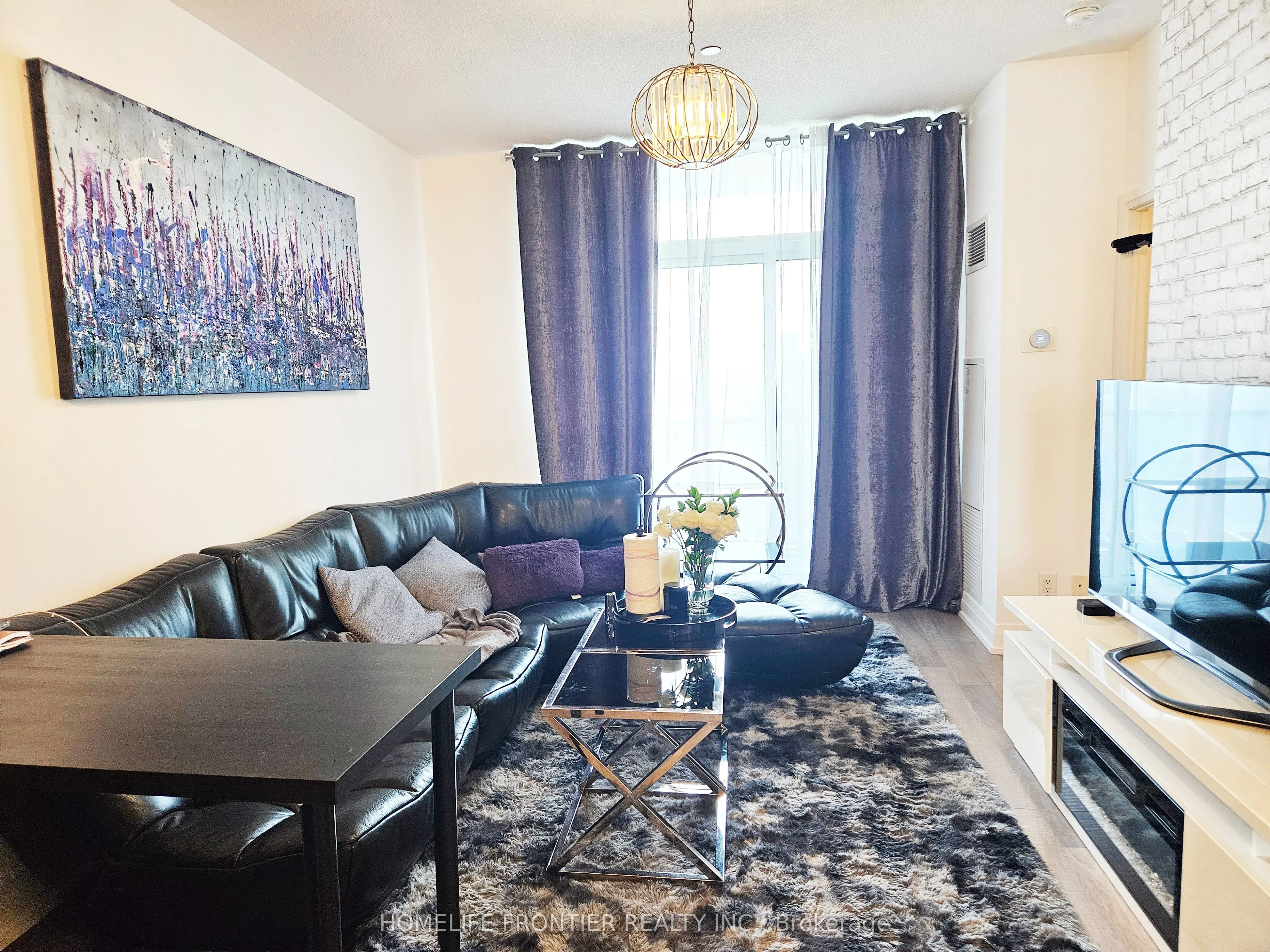 7165 Yonge Street, #826