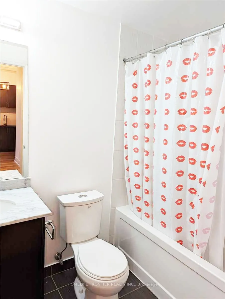 7165 Yonge Street, #826