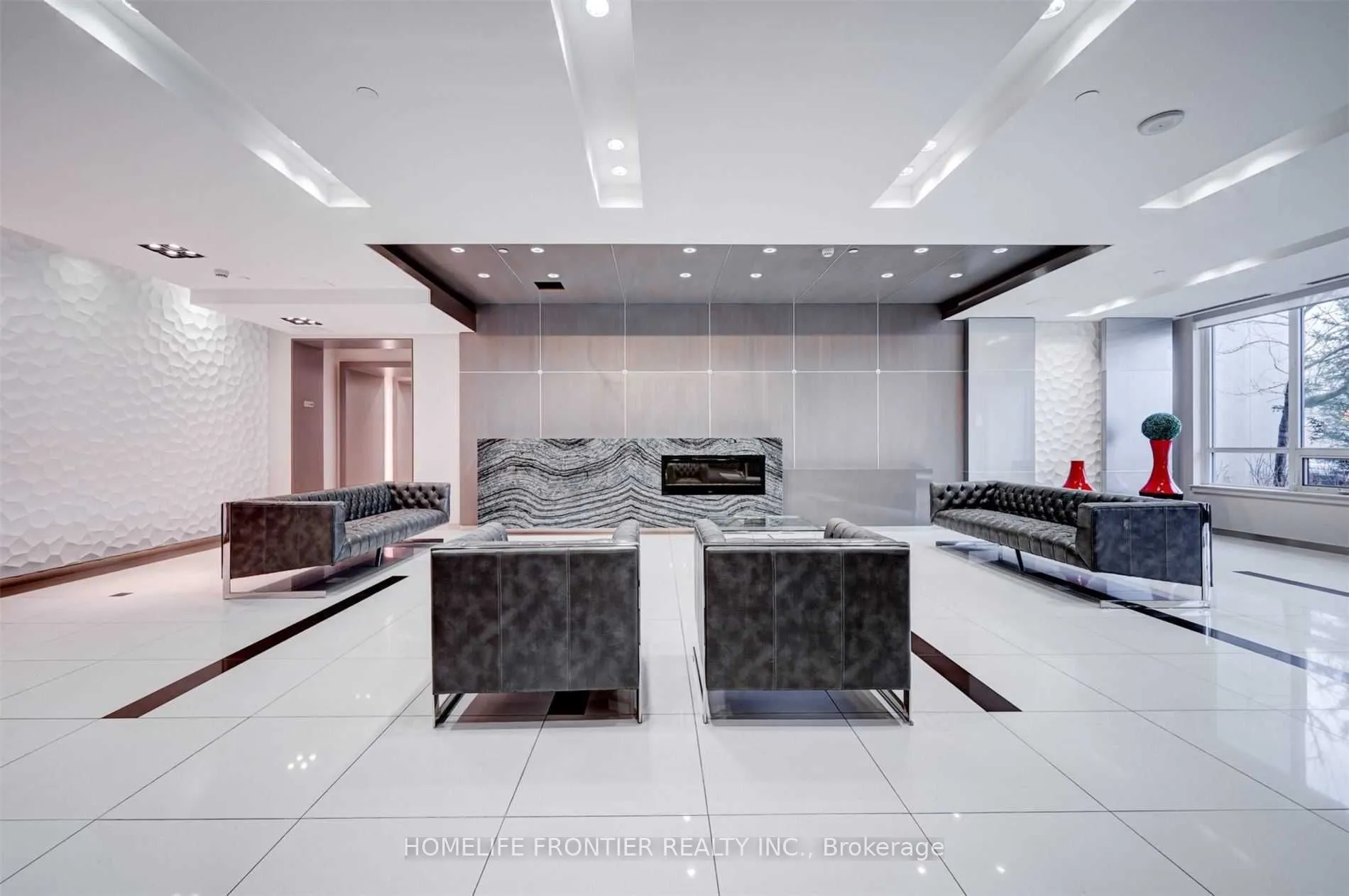 7165 Yonge Street, #826
