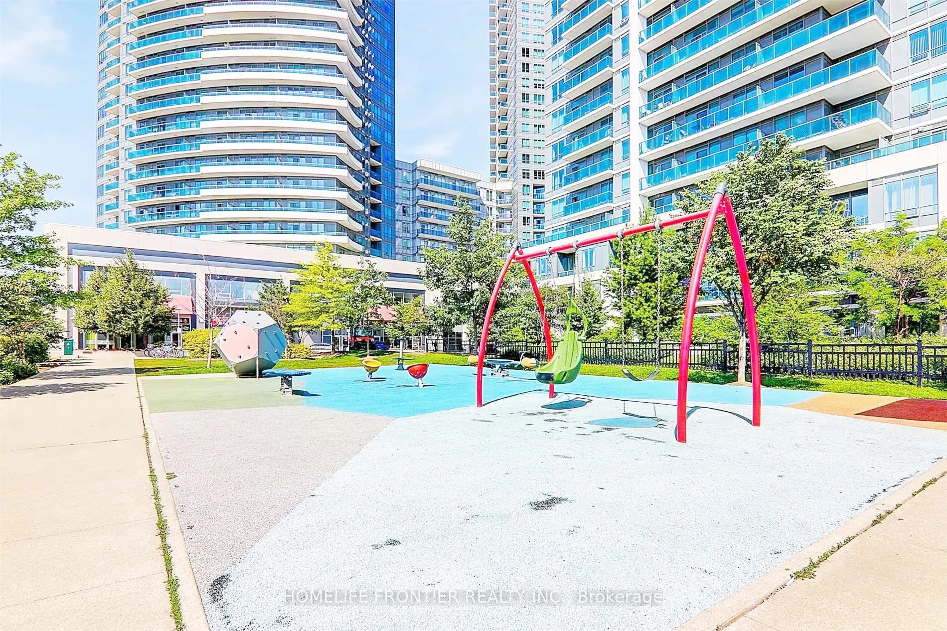 7165 Yonge Street, #826