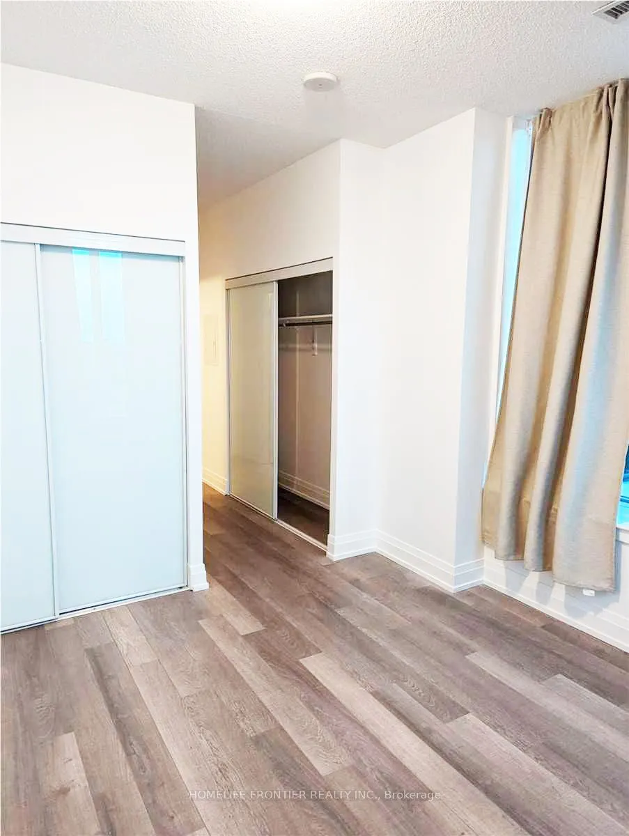 7165 Yonge Street, #826
