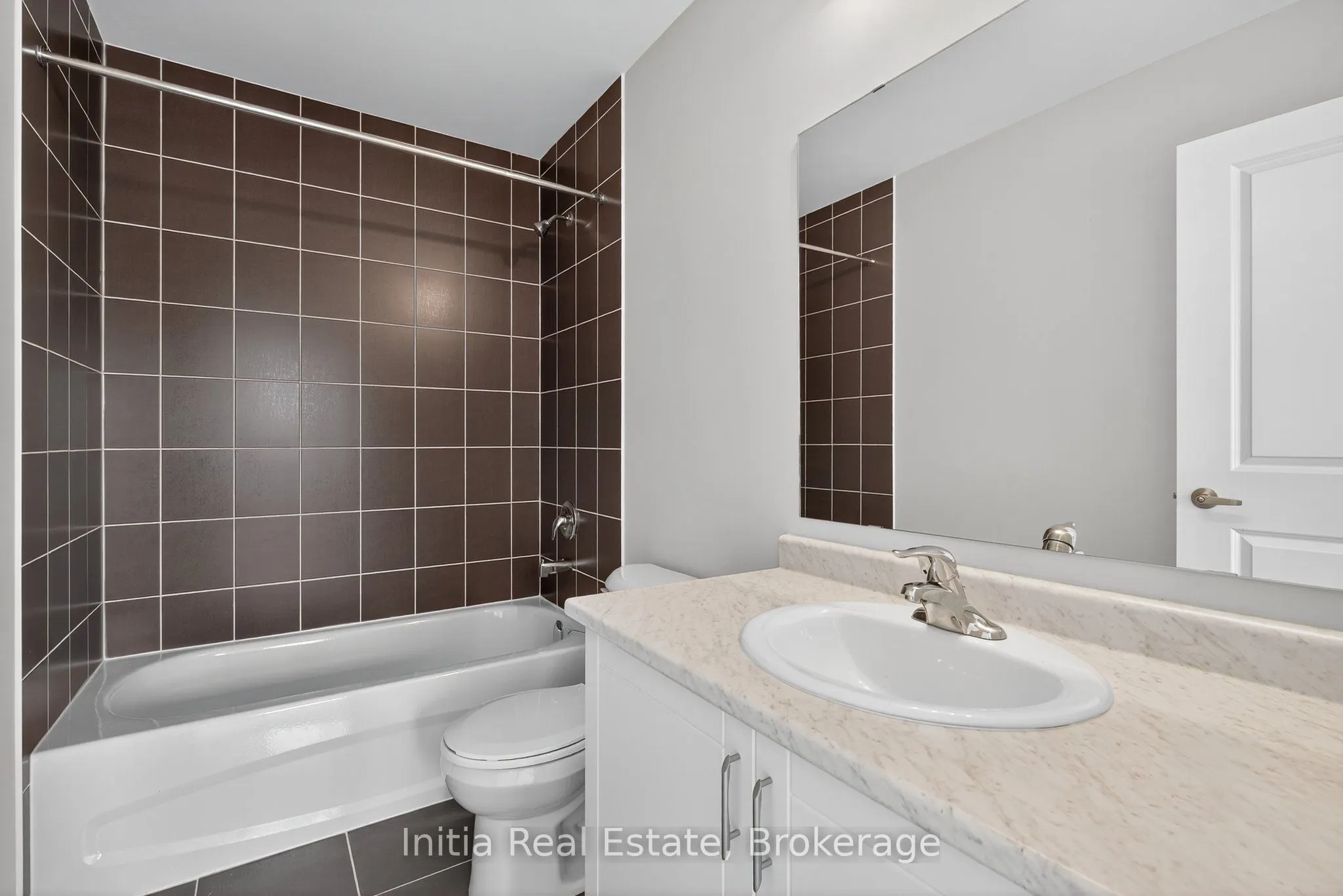 1474 Davis Loop Circle