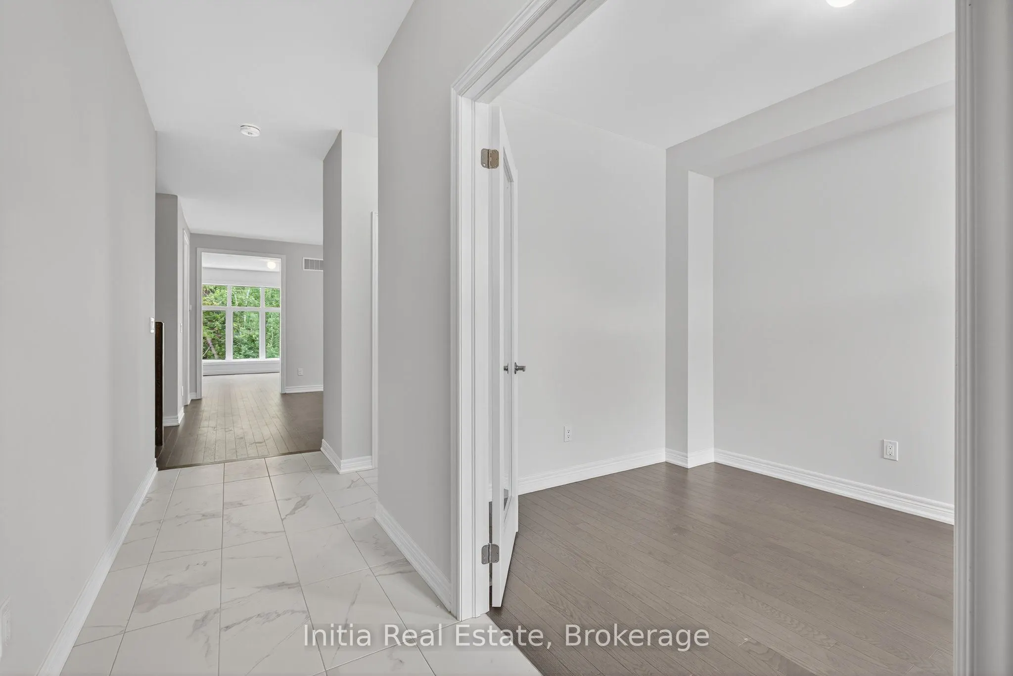 1474 Davis Loop Circle
