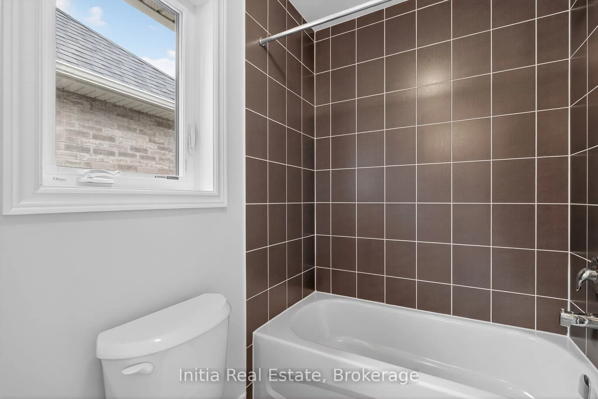 1474 Davis Loop Circle