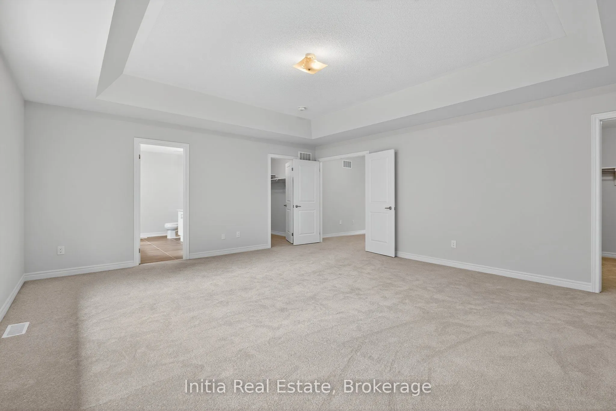 1474 Davis Loop Circle