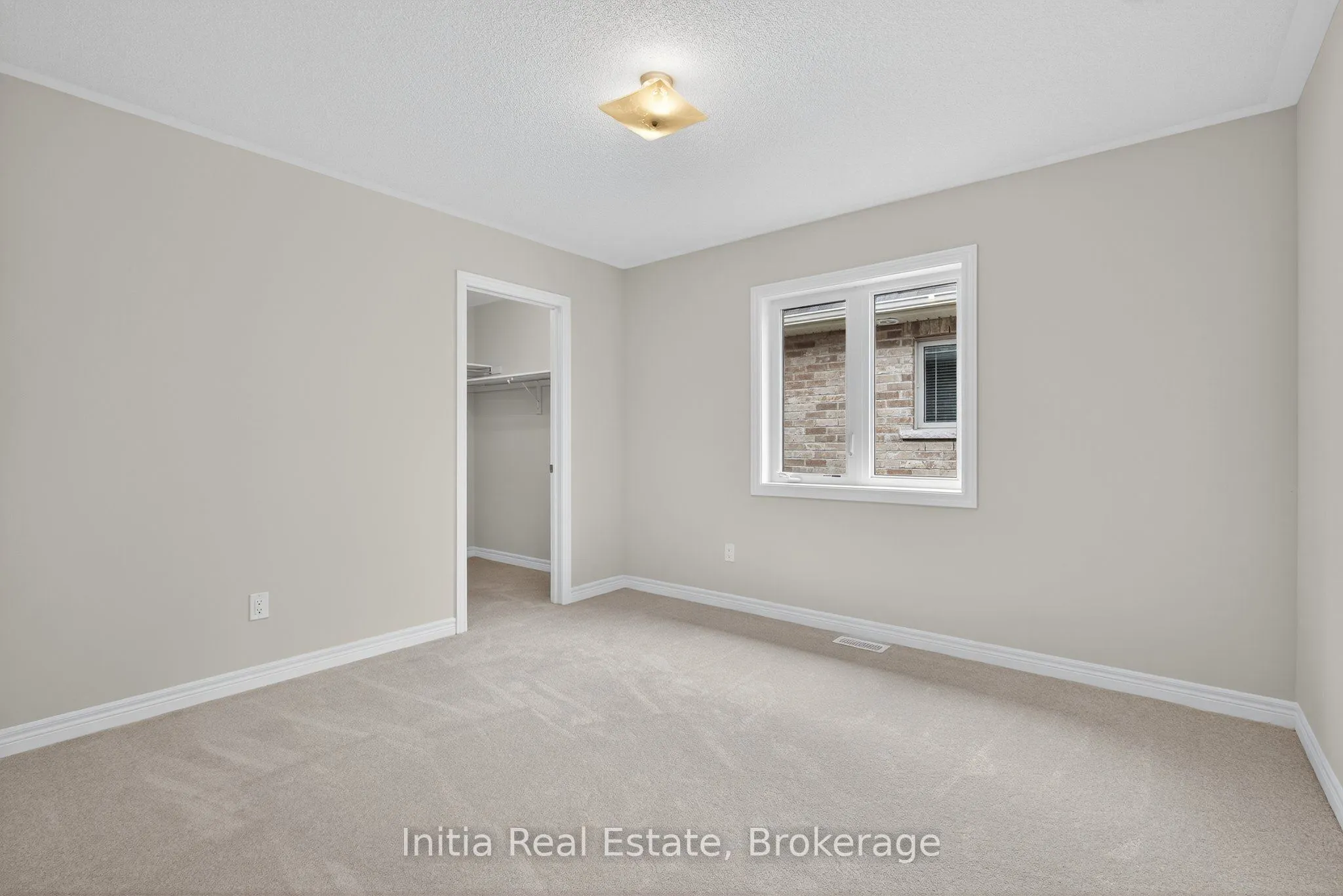 1474 Davis Loop Circle