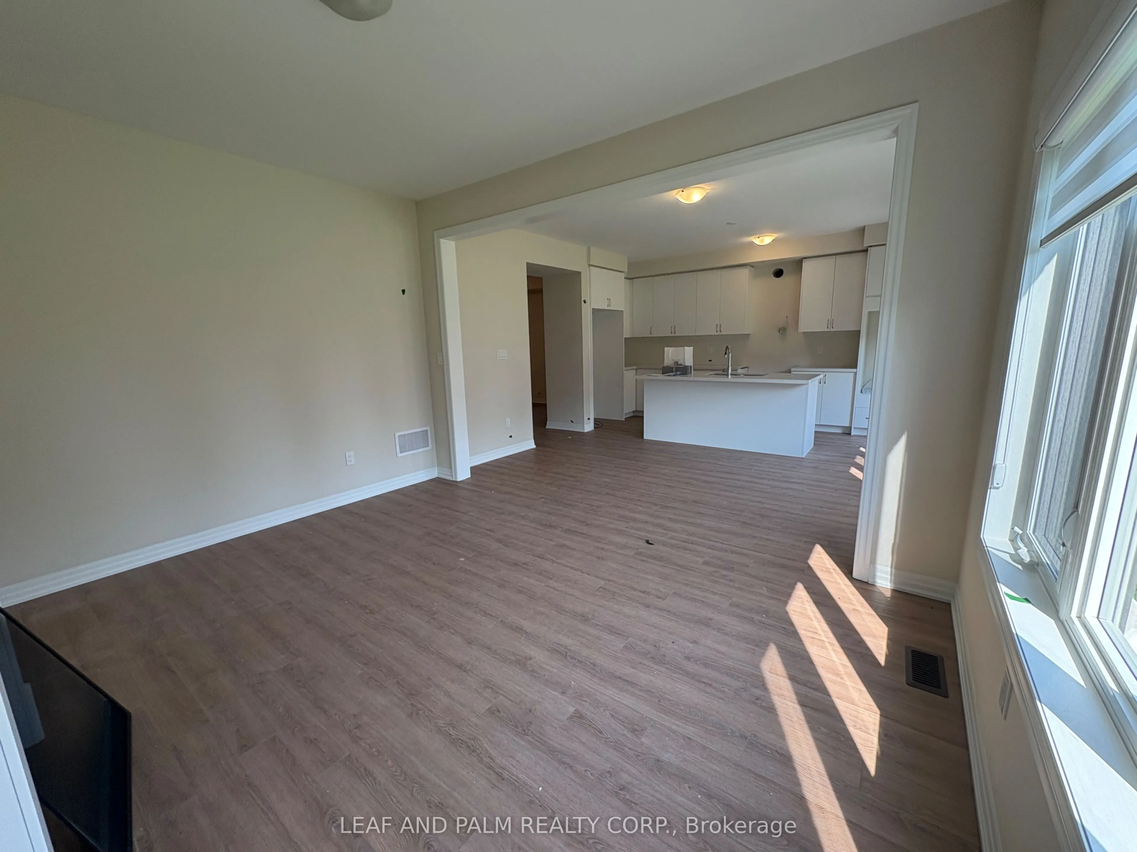 42 Donald Ingram Crescent
