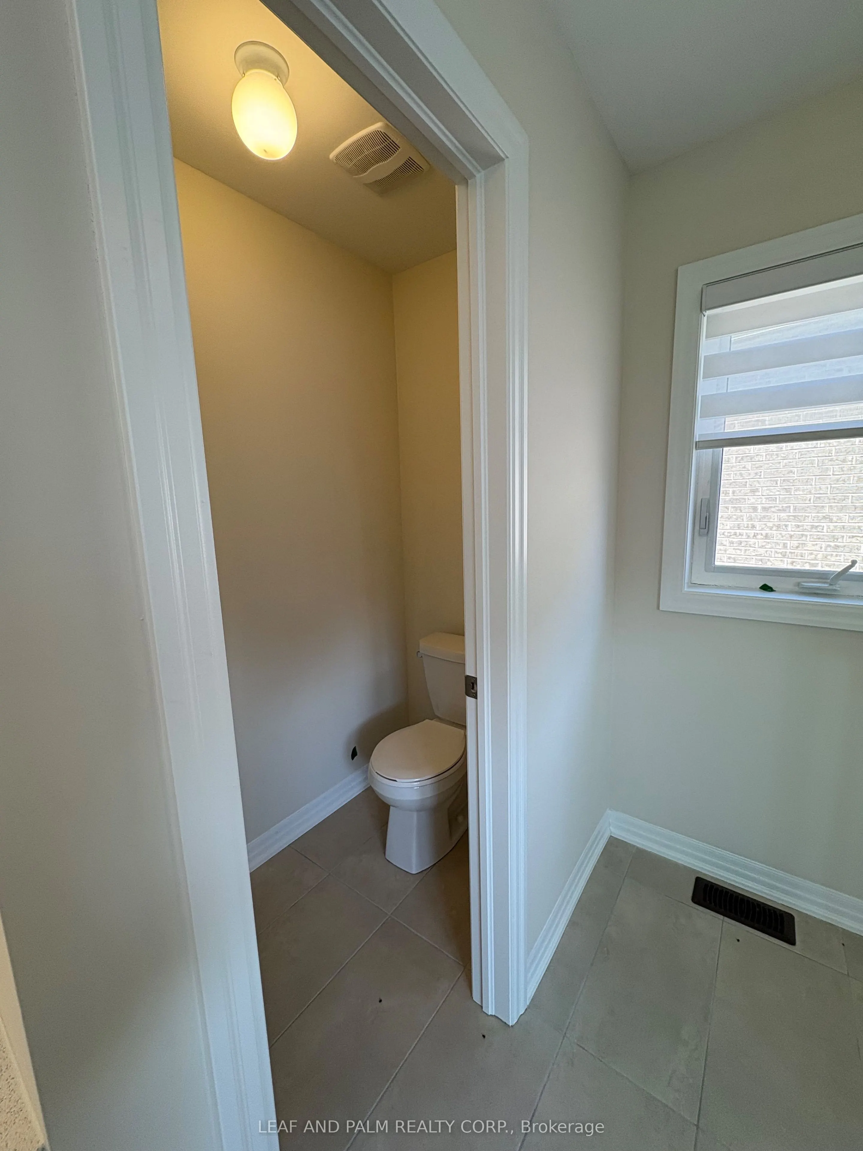 42 Donald Ingram Crescent