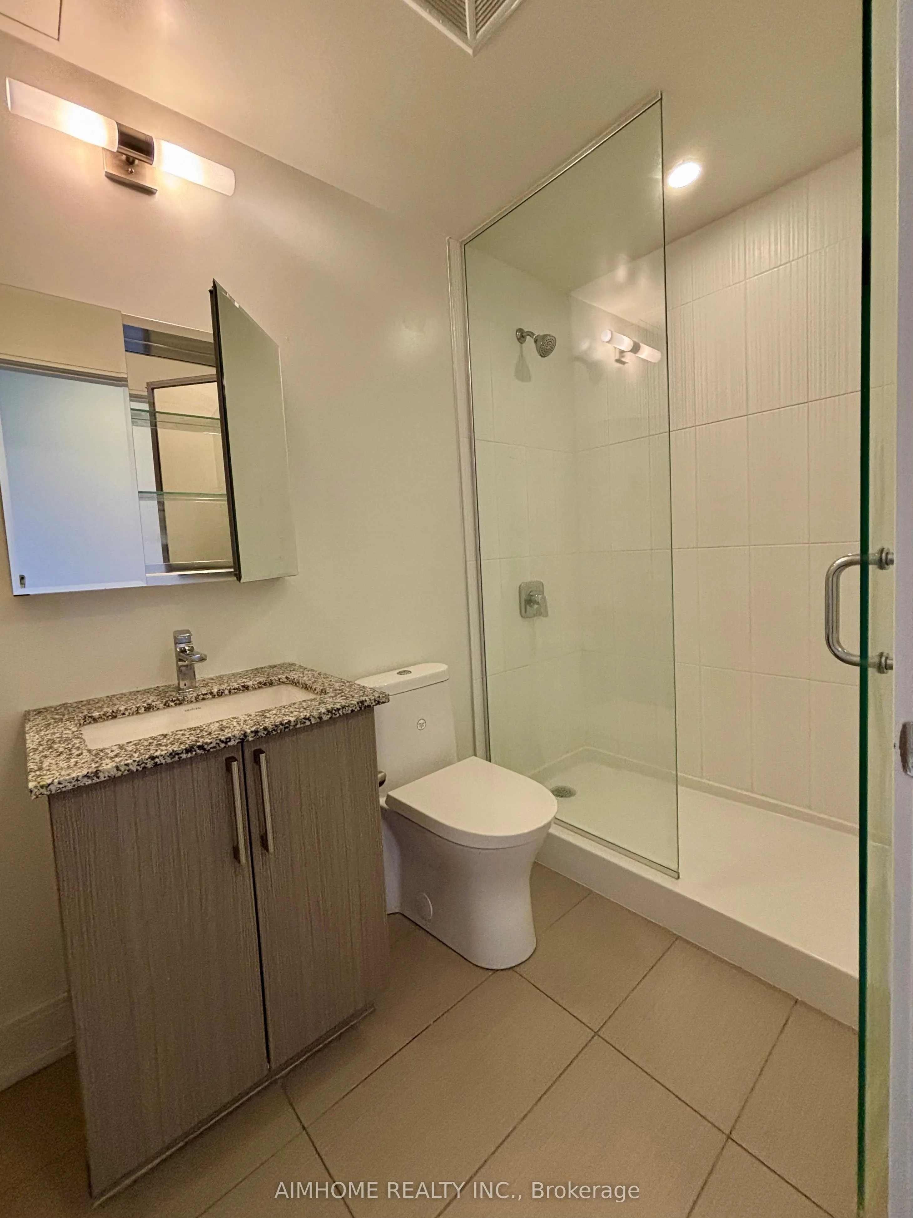 9608 Yonge Street, #1111A