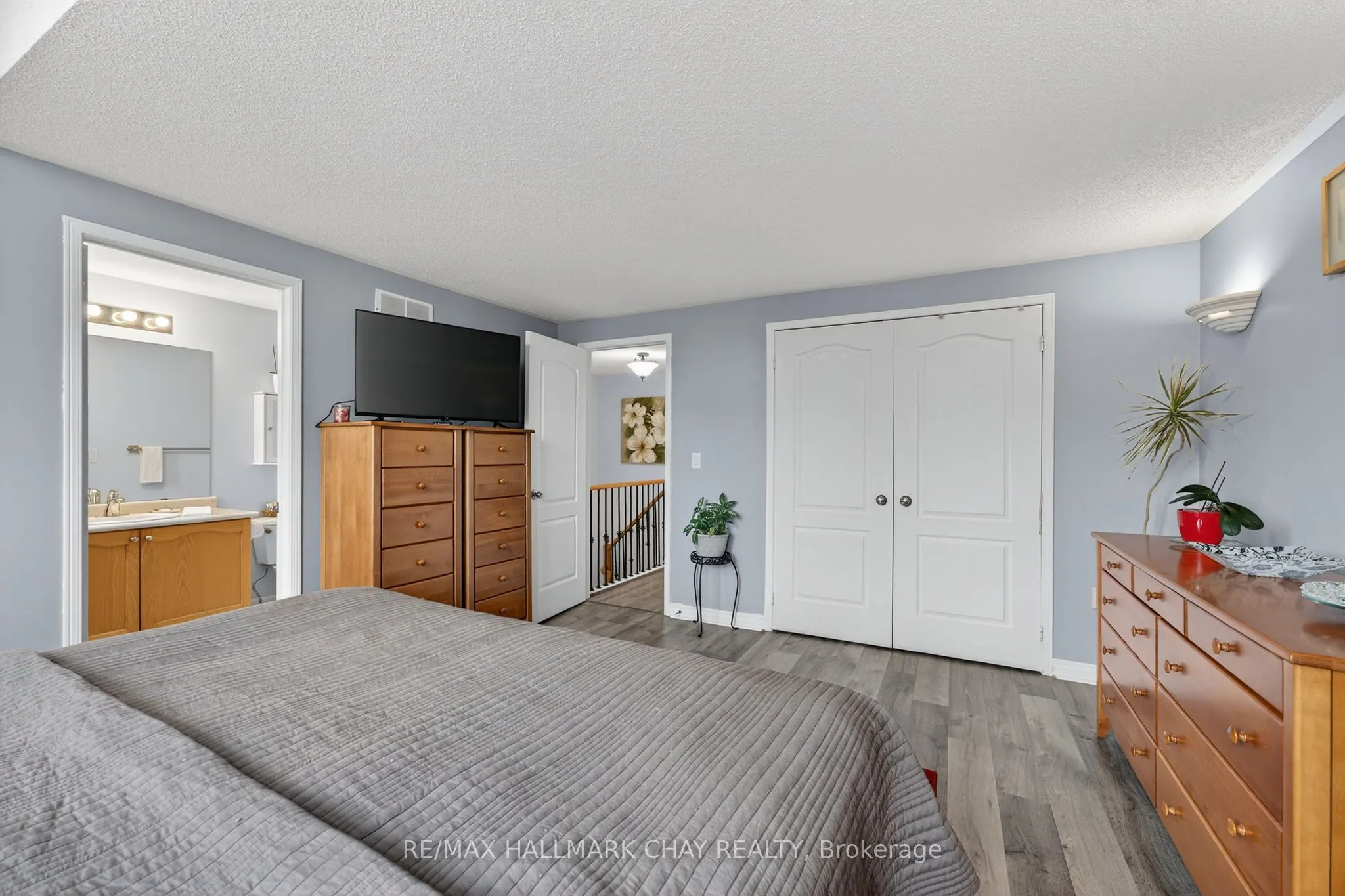 1182 Booth Avenue