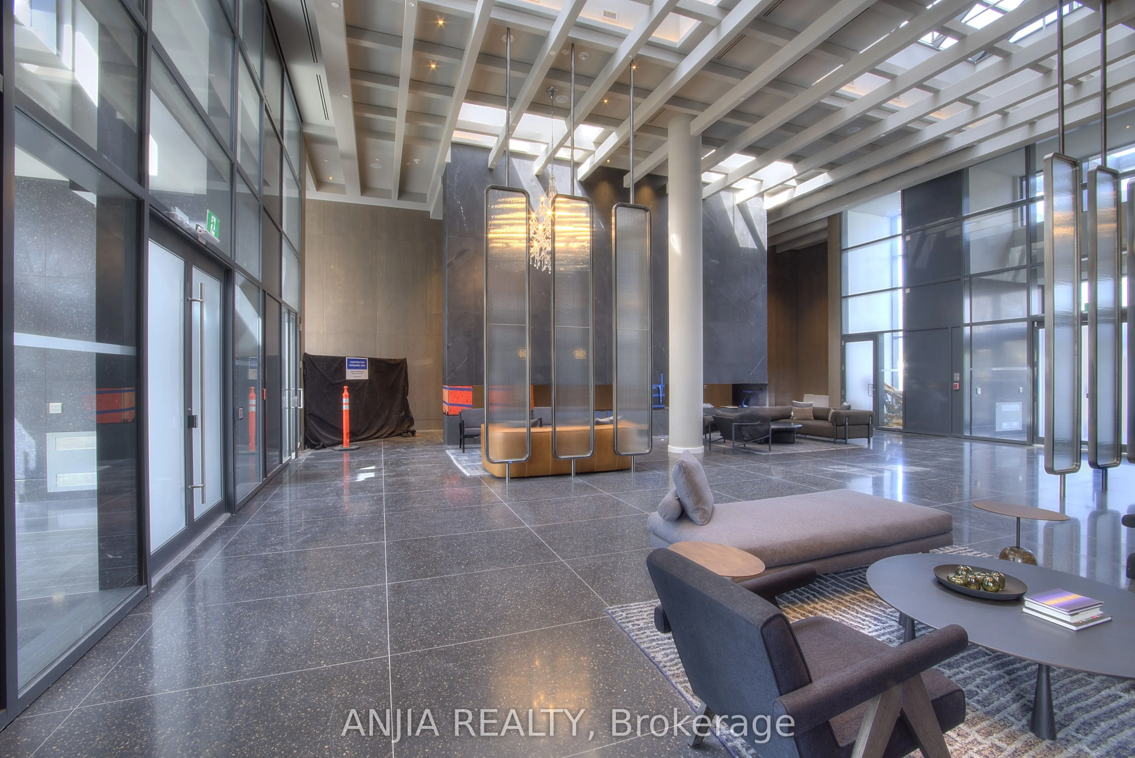 28 Interchange Way, #2210