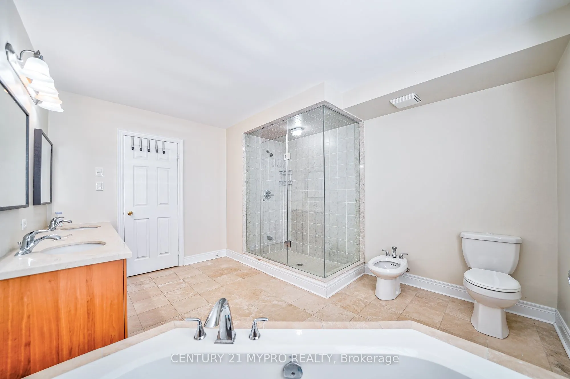 43 Rouge Valley Drive
