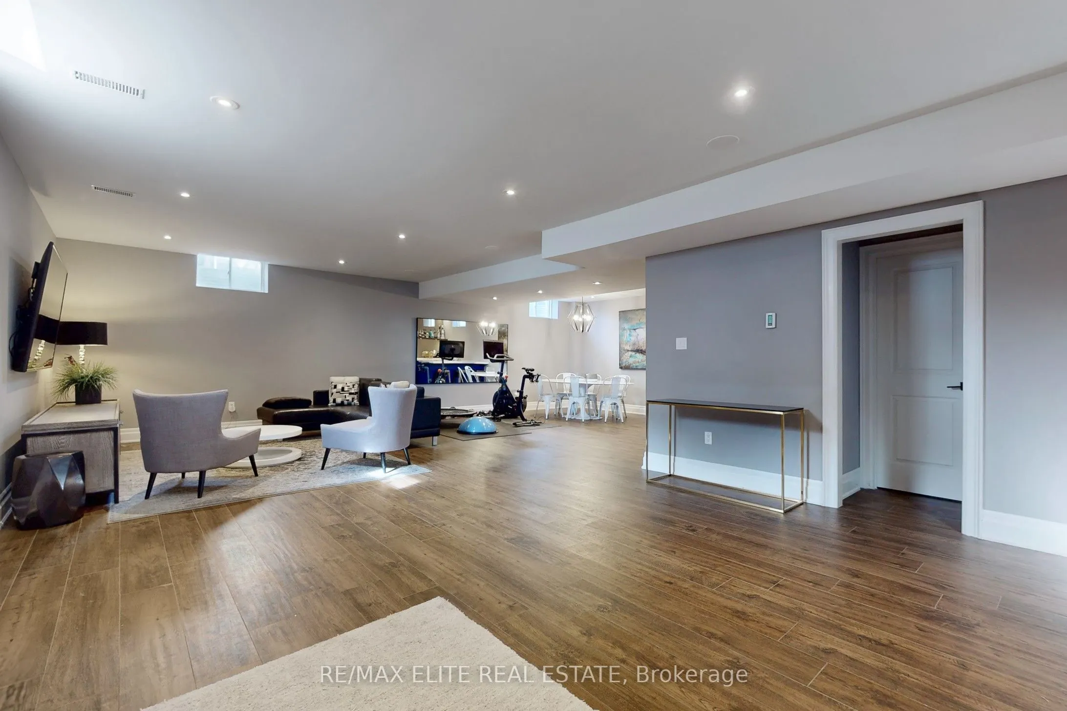 7 Colyton Court