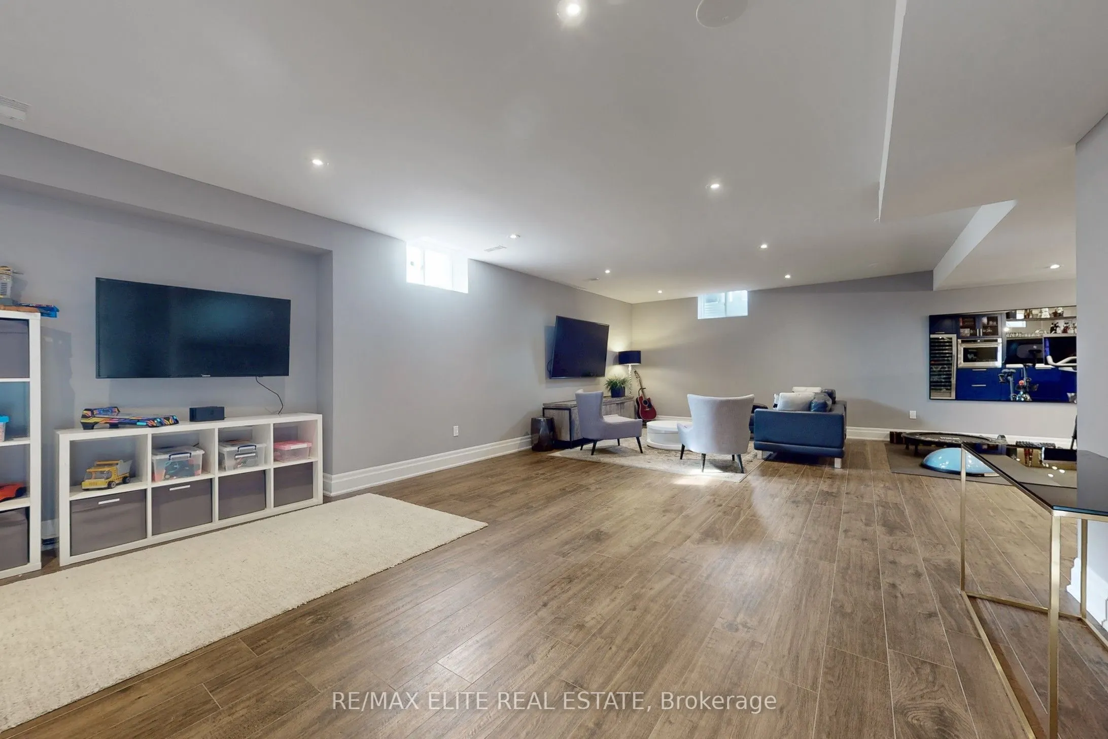 7 Colyton Court
